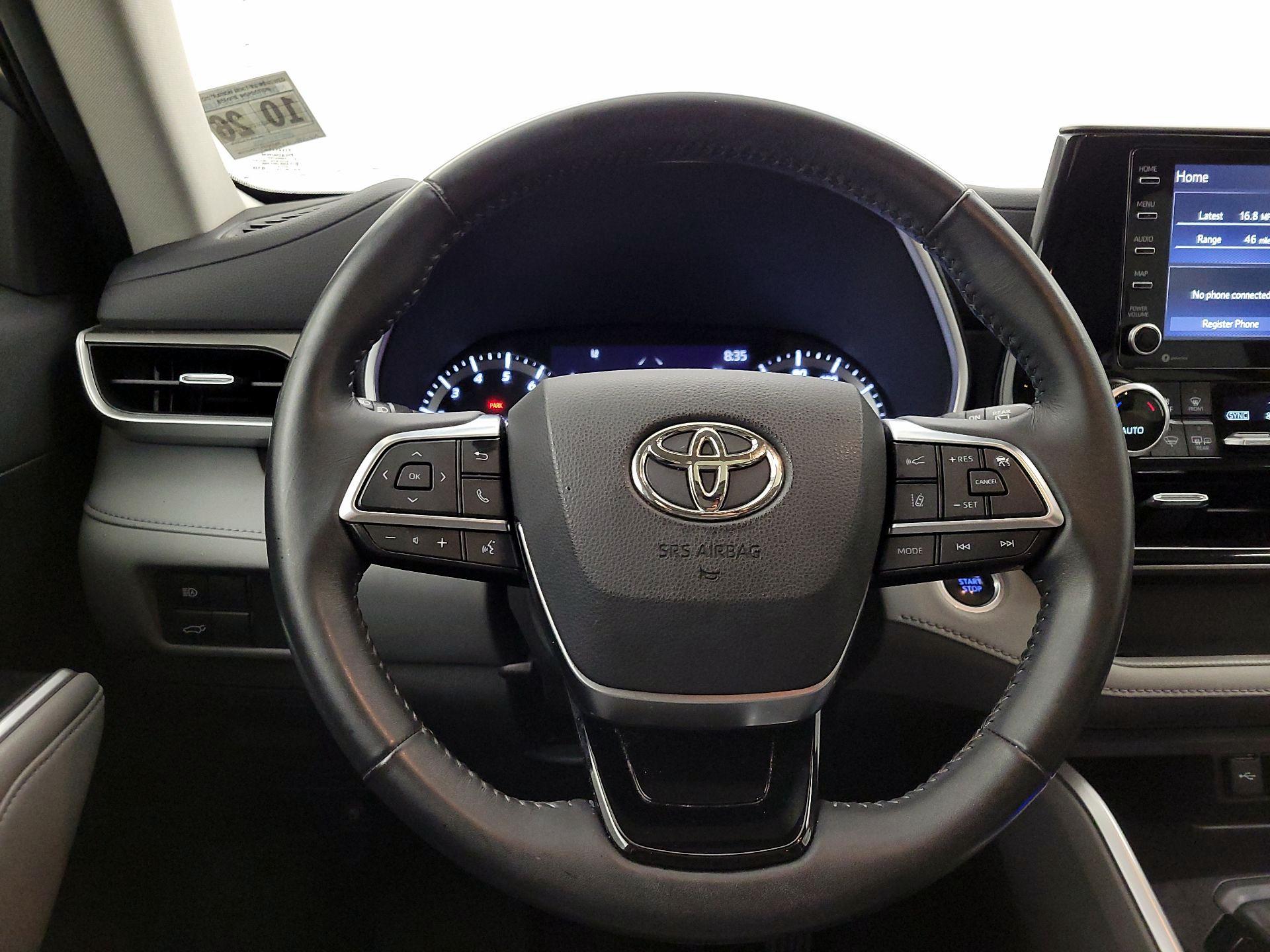 Thumbnail: 2021 Toyota Highlander - 10