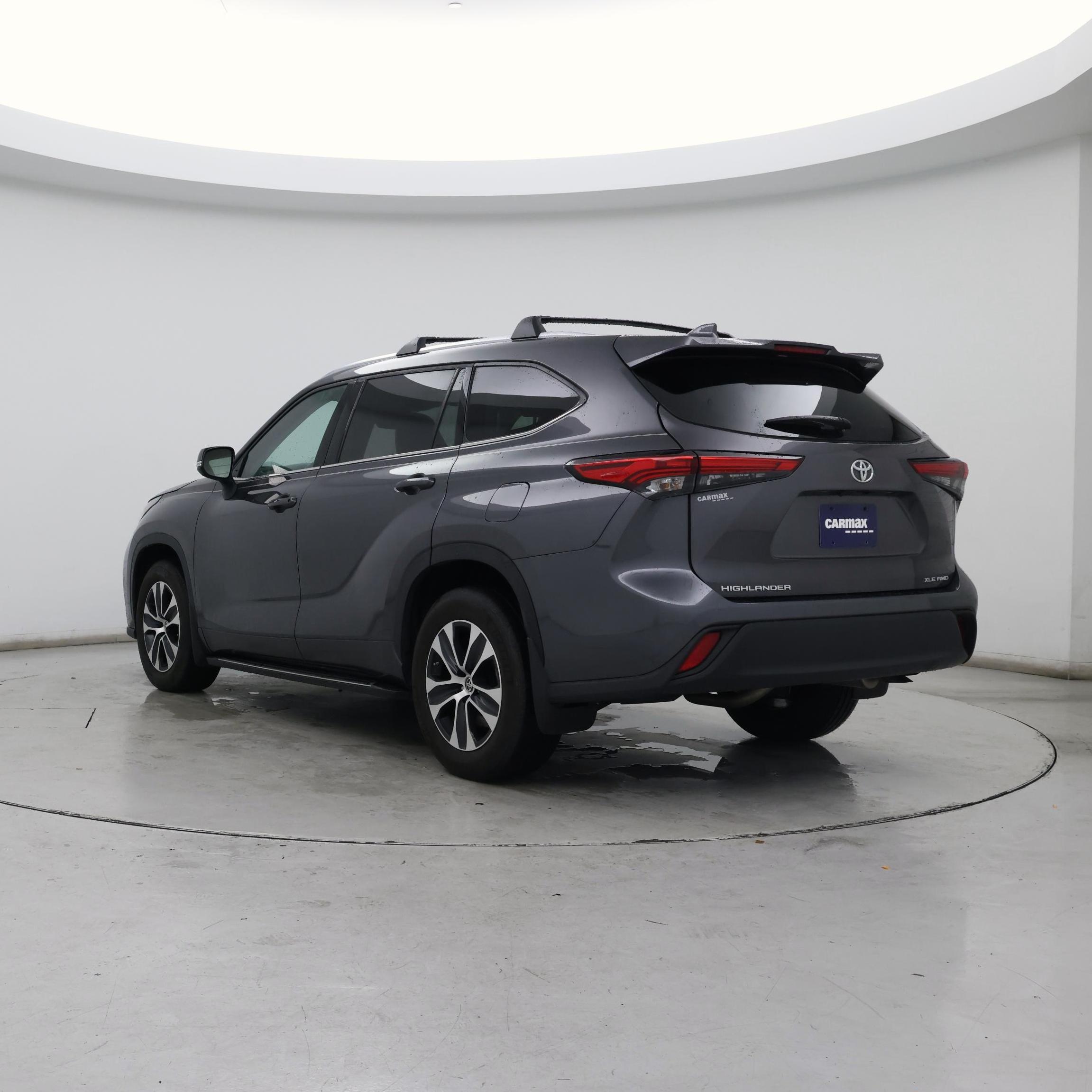 Thumbnail: 2021 Toyota Highlander - 2