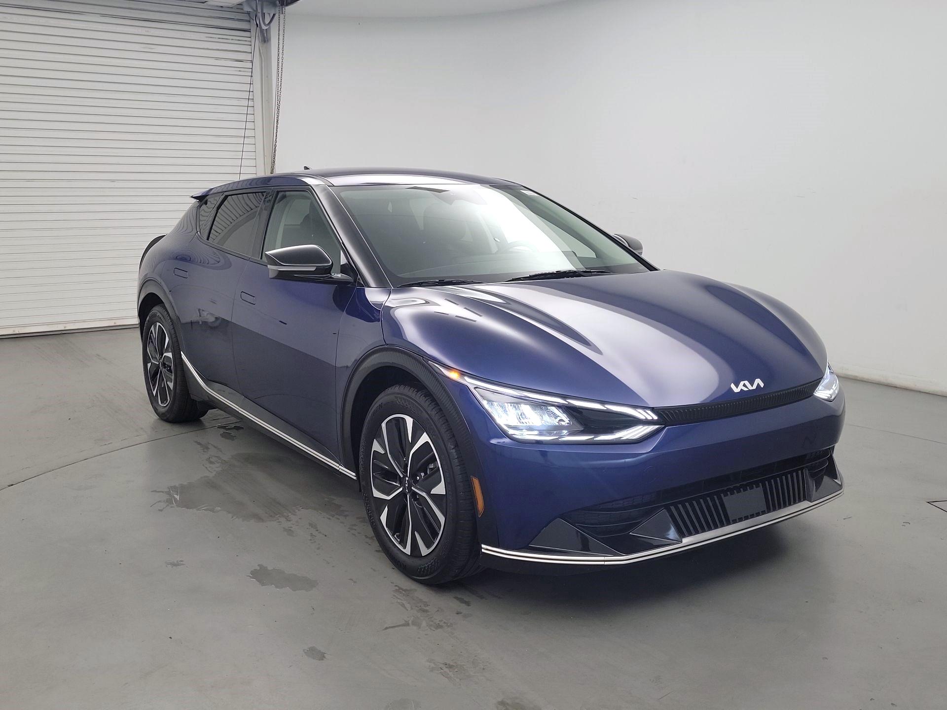 Thumbnail: 2023 Kia EV6 - 1