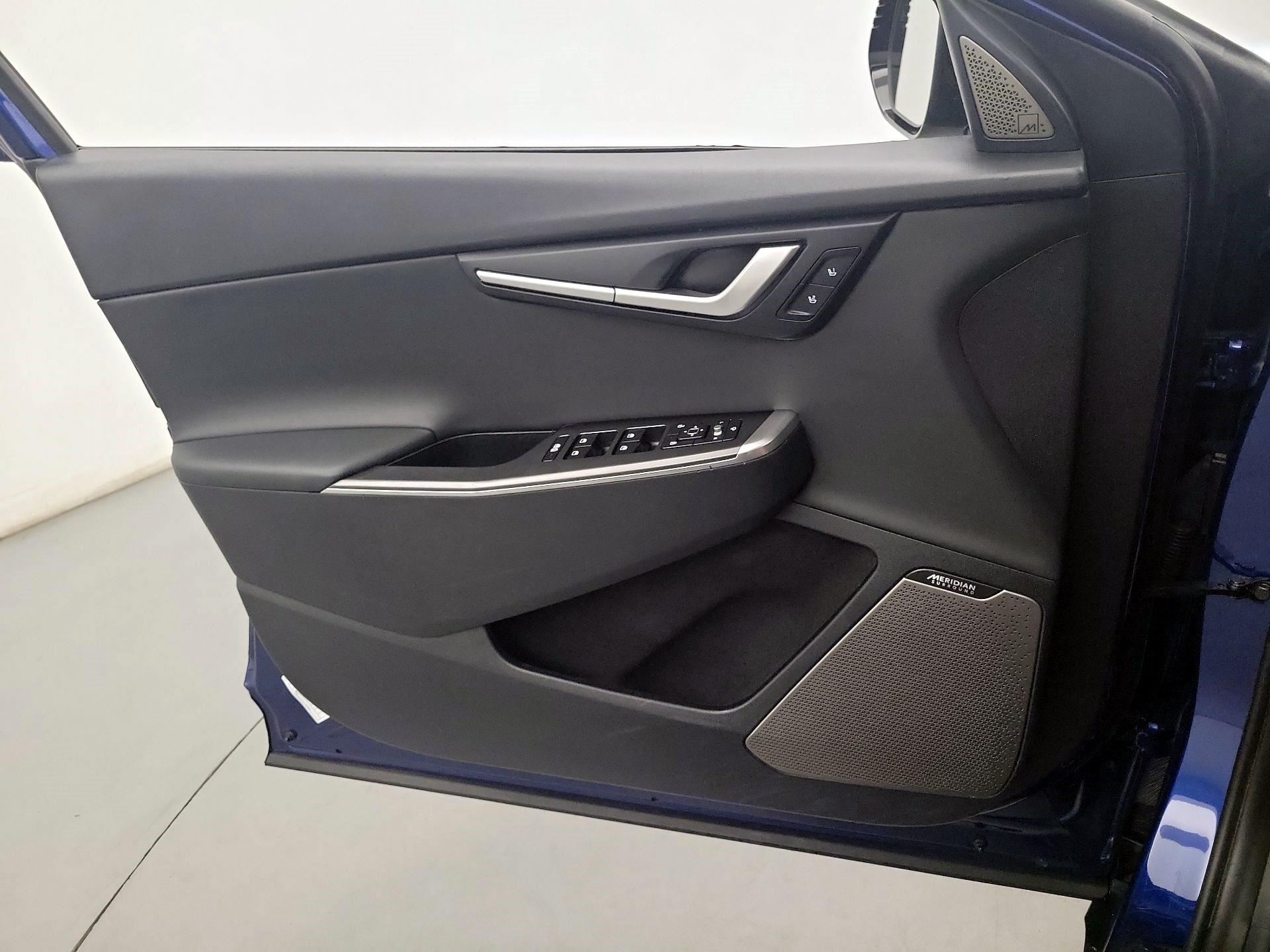 Thumbnail: 2023 Kia EV6 - 10