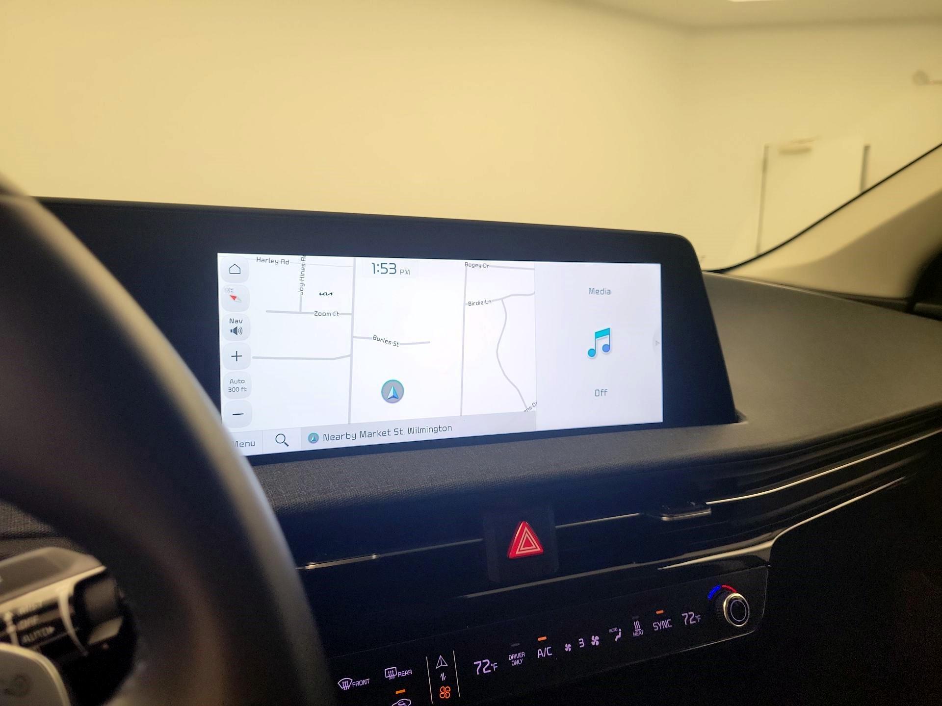 Thumbnail: 2023 Kia EV6 - 12