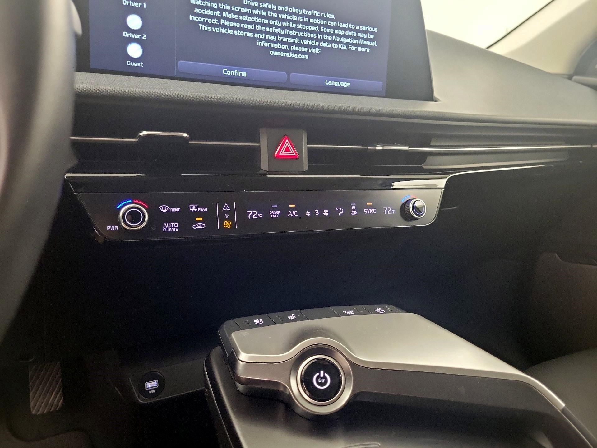 Thumbnail: 2023 Kia EV6 - 15
