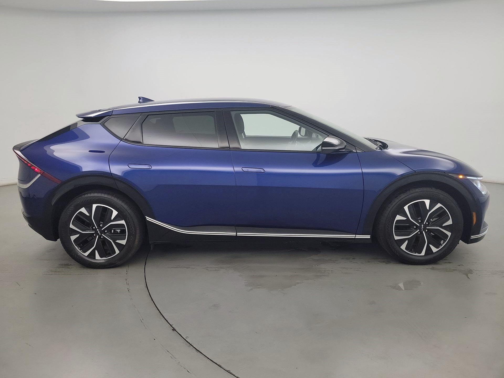 Thumbnail: 2023 Kia EV6 - 4