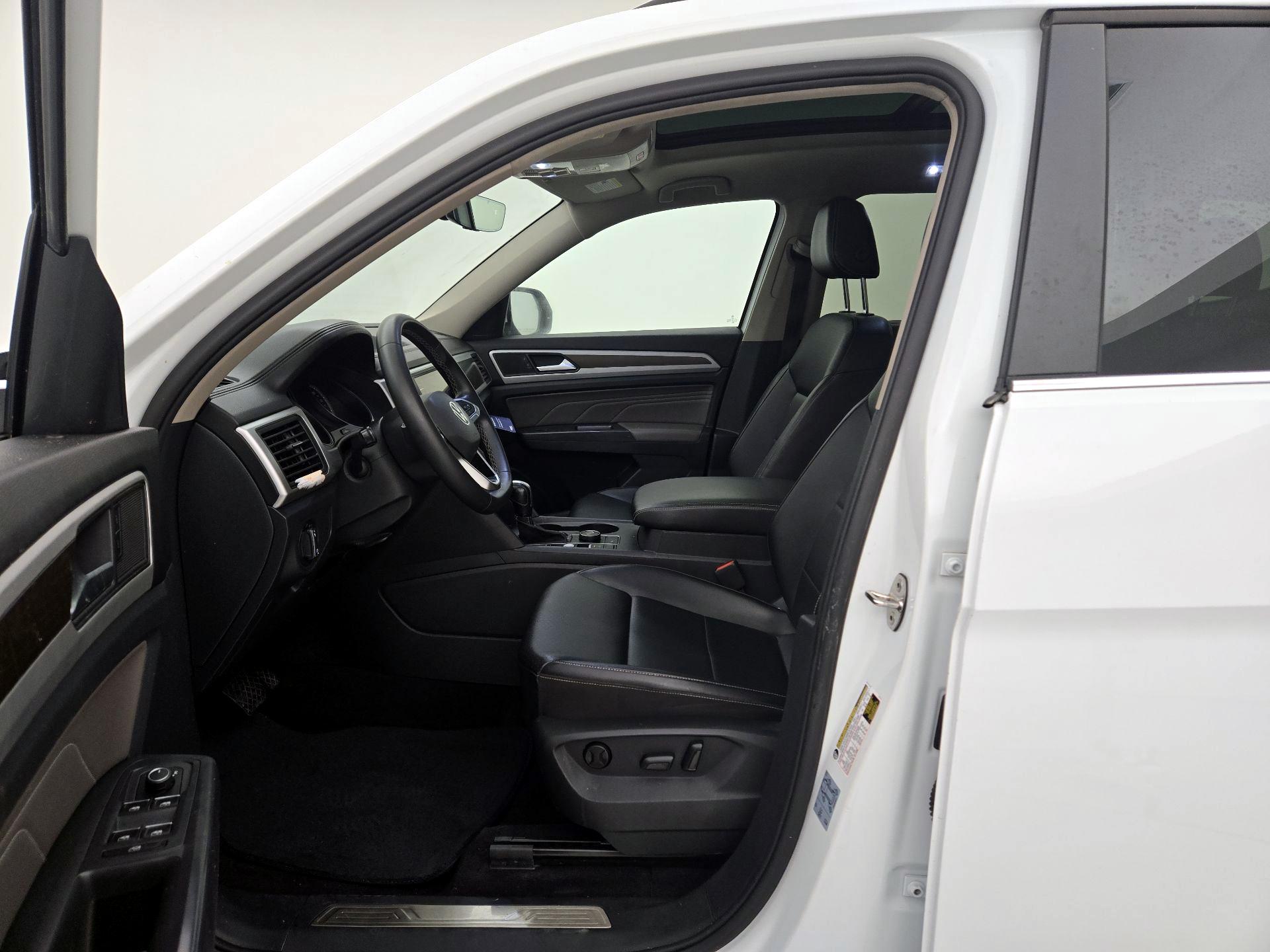 Thumbnail: 2021 Volkswagen Atlas - 11