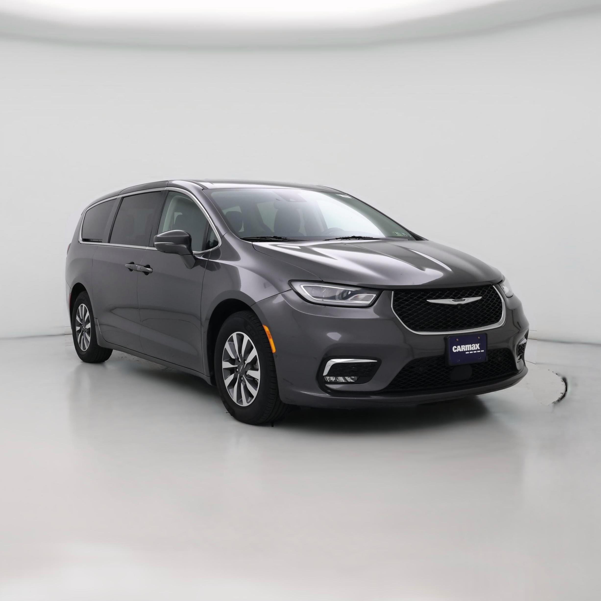 Thumbnail: 2022 Chrysler Pacifica - 1