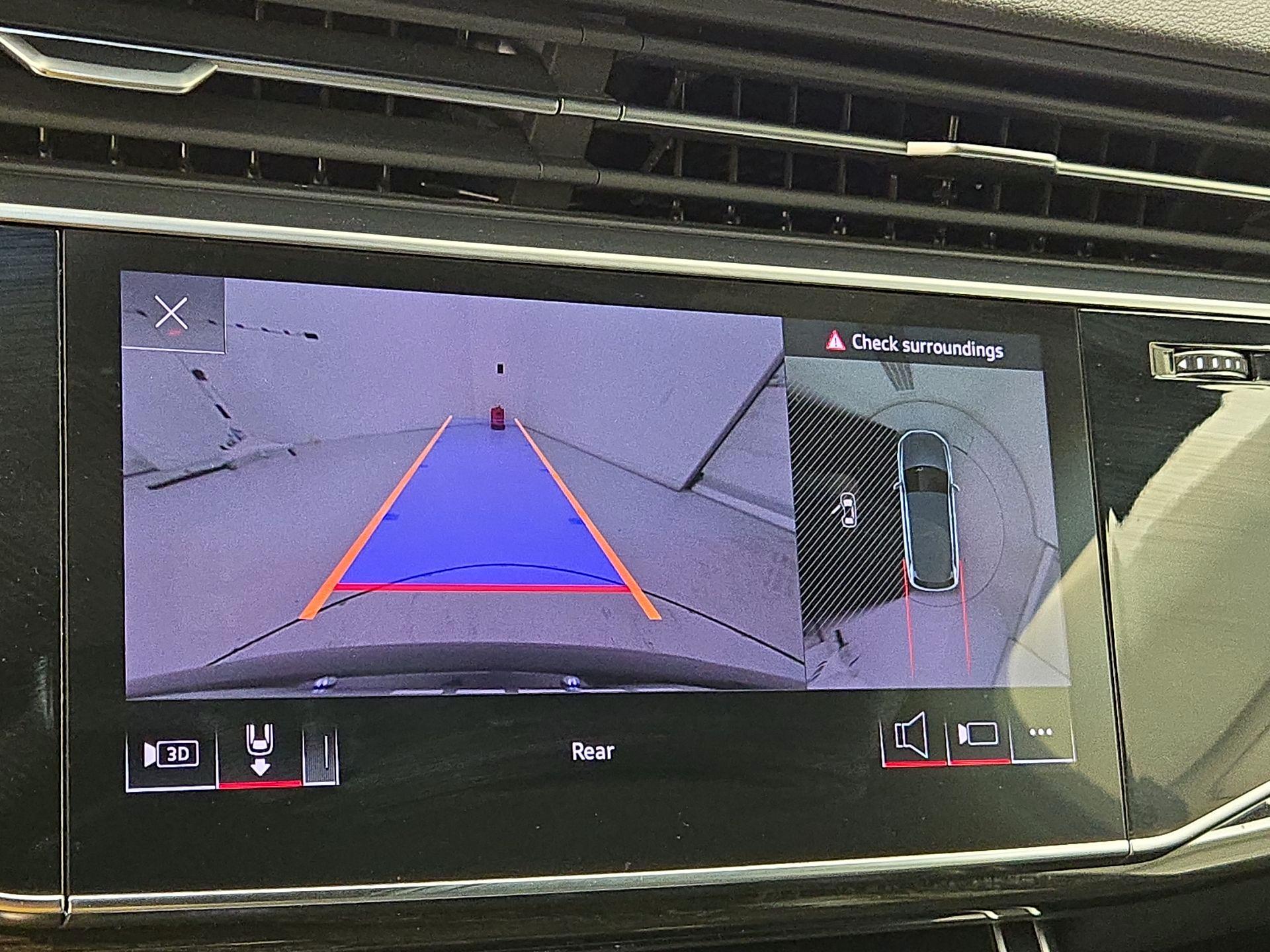 Thumbnail: 2022 Audi Q7 - 14