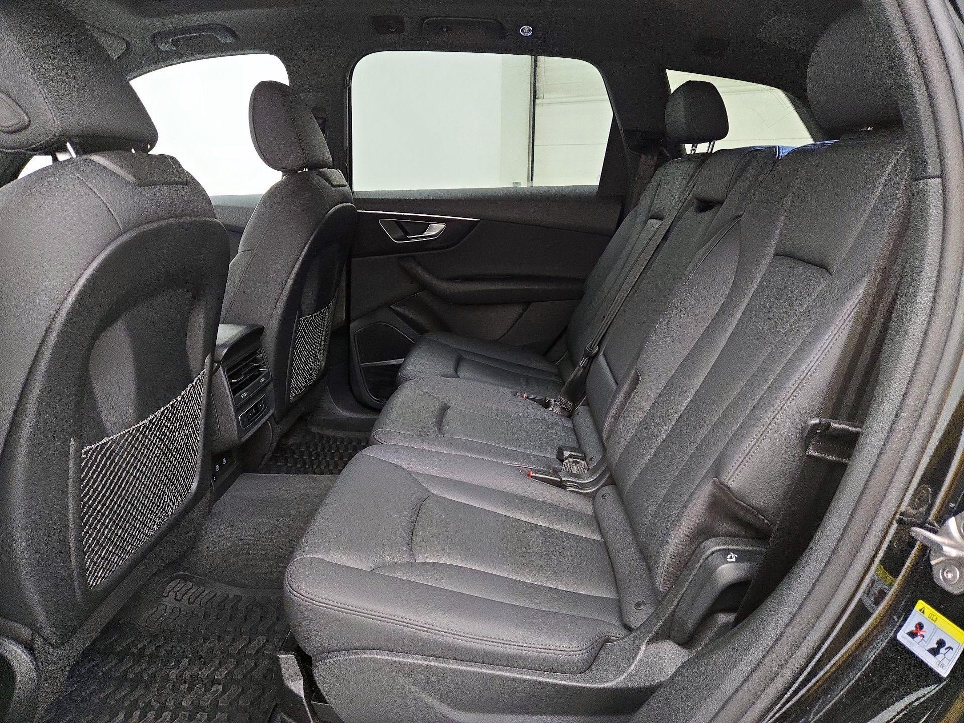 Thumbnail: 2022 Audi Q7 - 20