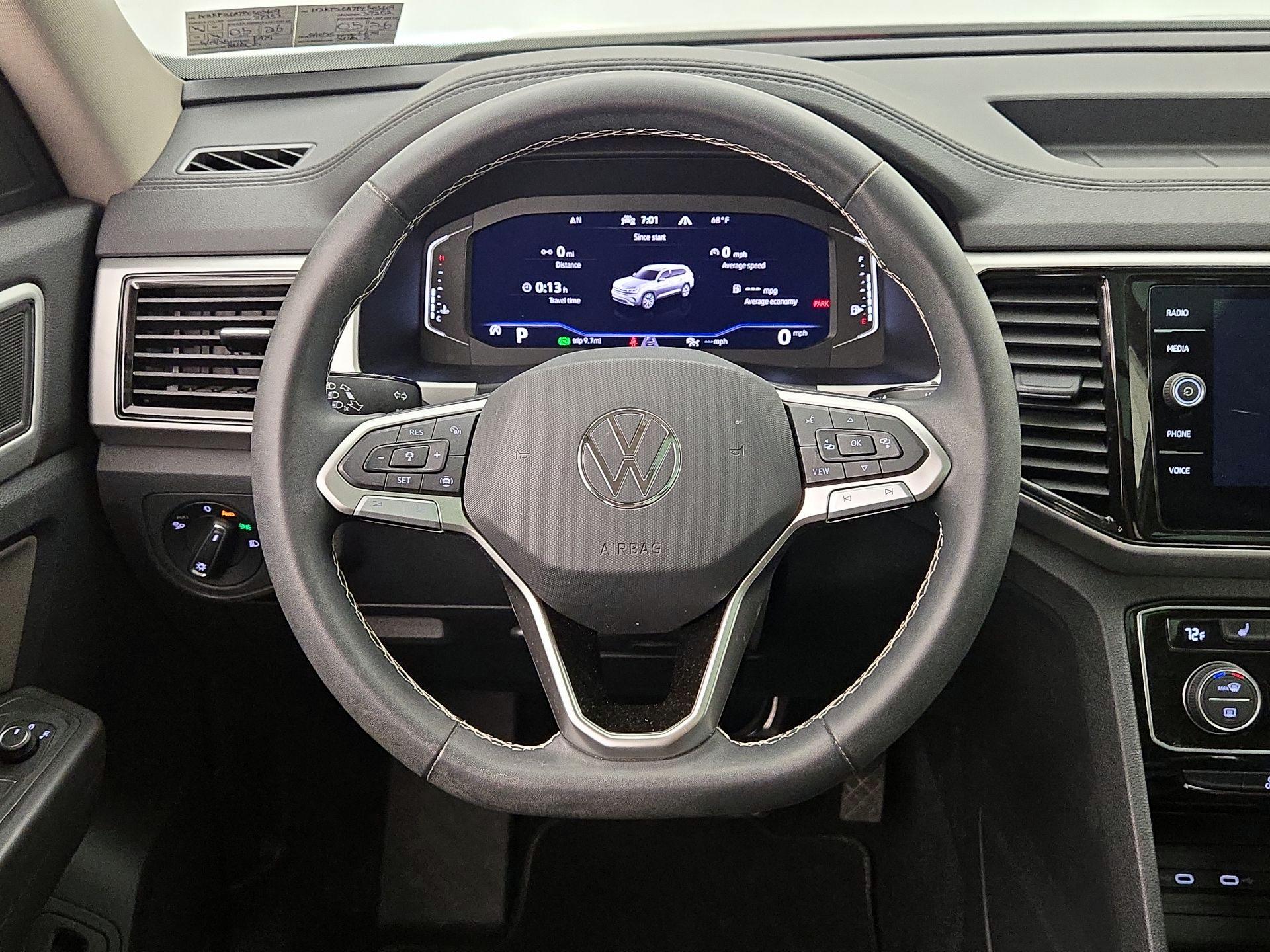 Thumbnail: 2023 Volkswagen Atlas - 10
