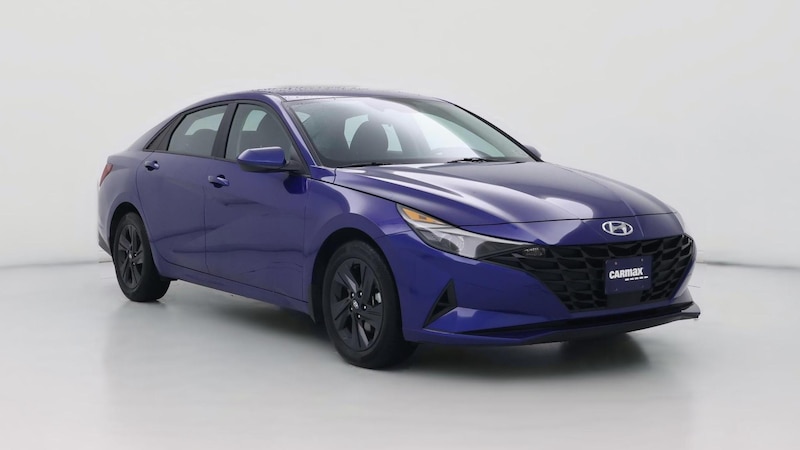 2022 Hyundai Elantra SEL Hero Image