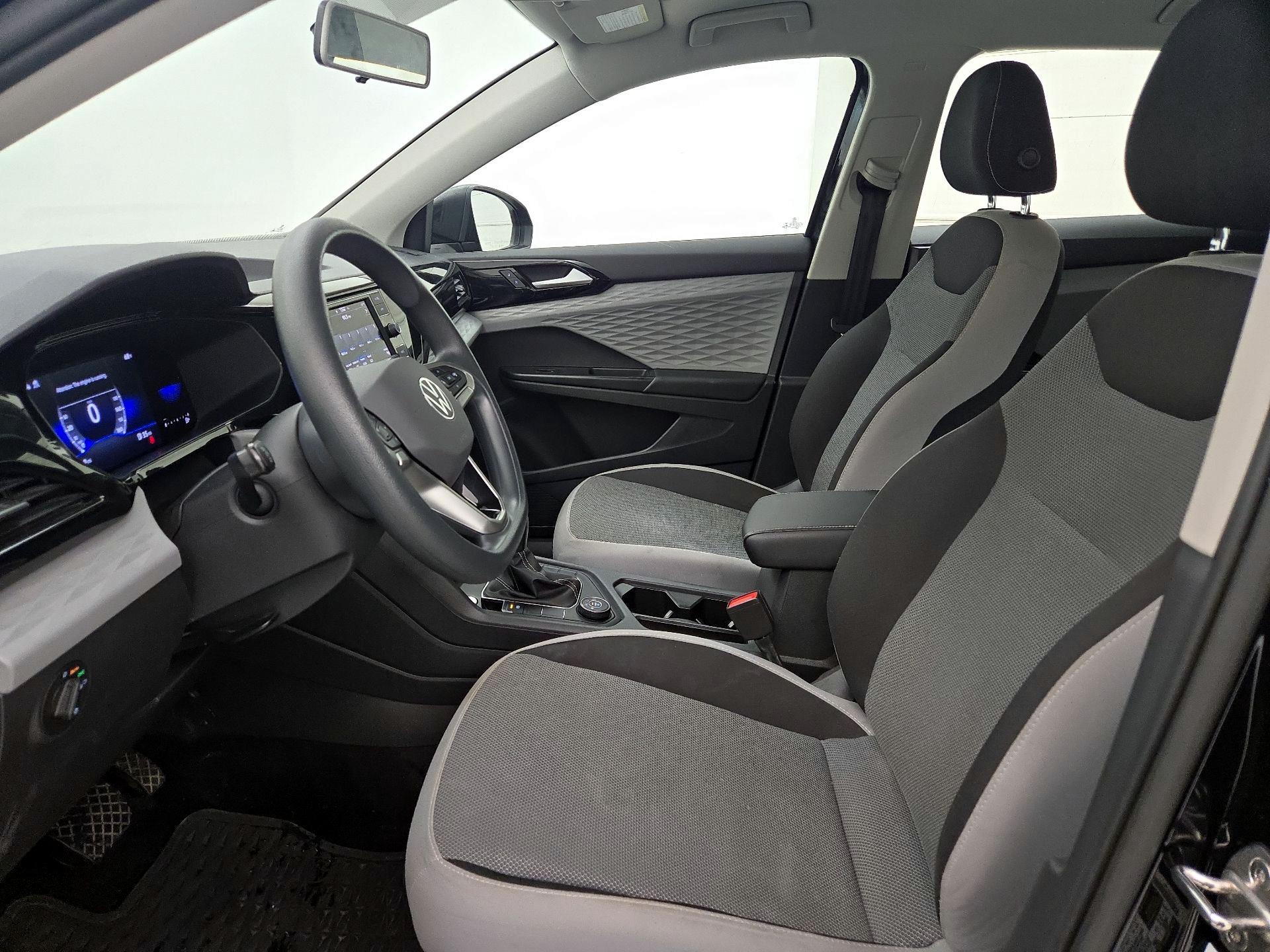 Thumbnail: 2022 Volkswagen Taos - 11