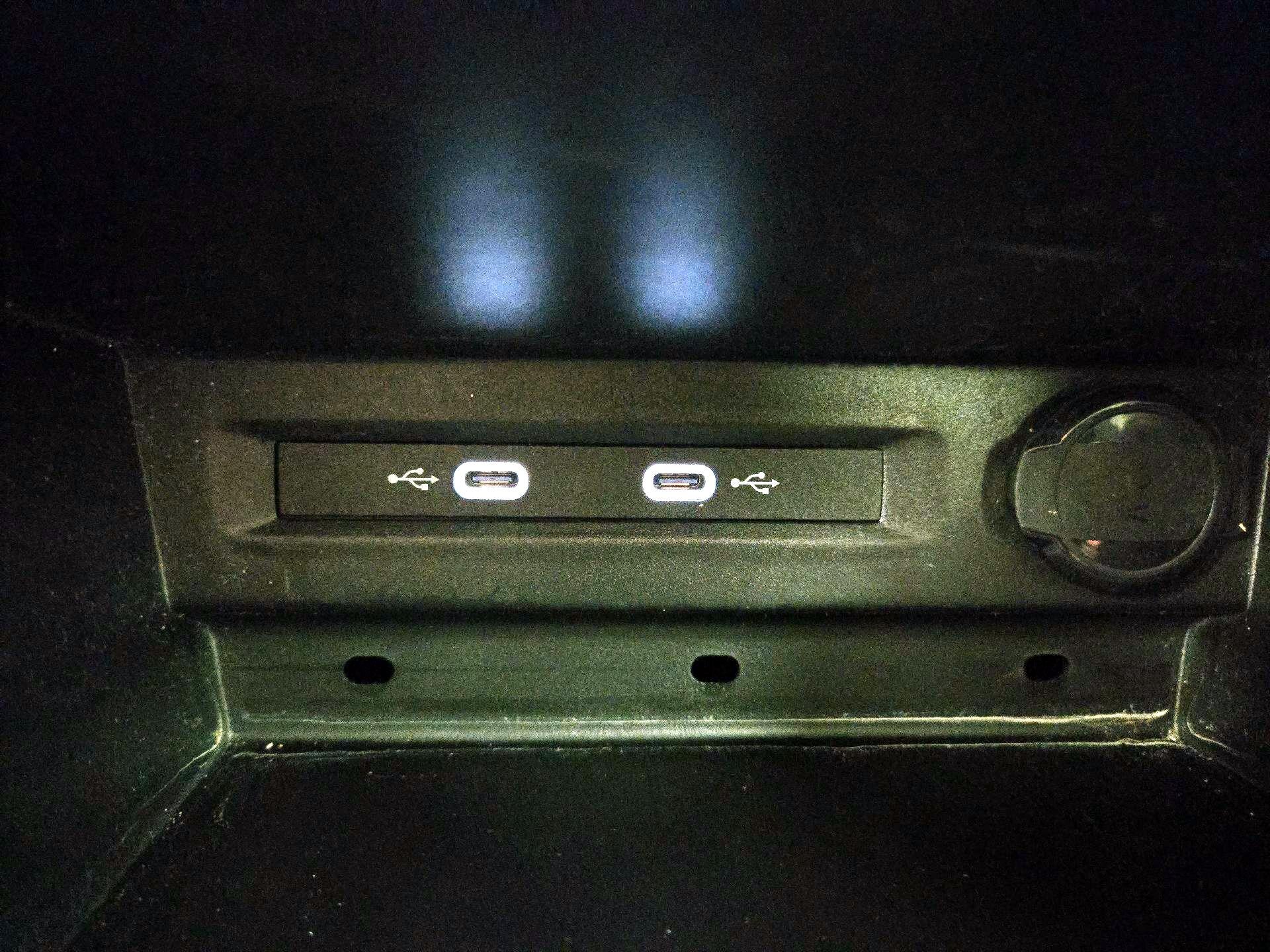 Thumbnail: 2022 Volkswagen Taos - 18