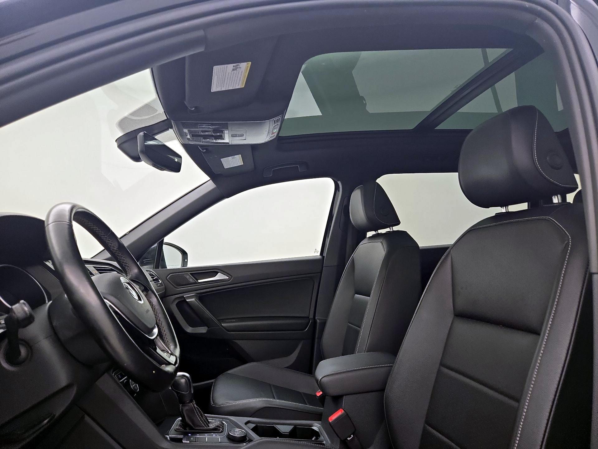 Thumbnail: 2021 Volkswagen Tiguan - 19