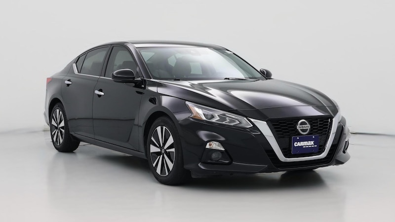 2020 Nissan Altima SL Hero Image