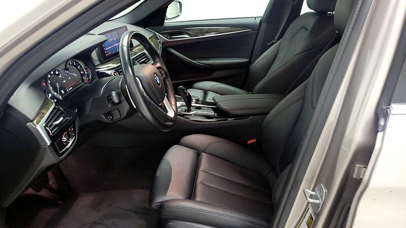 2019 BMW 5 Series 530i 11