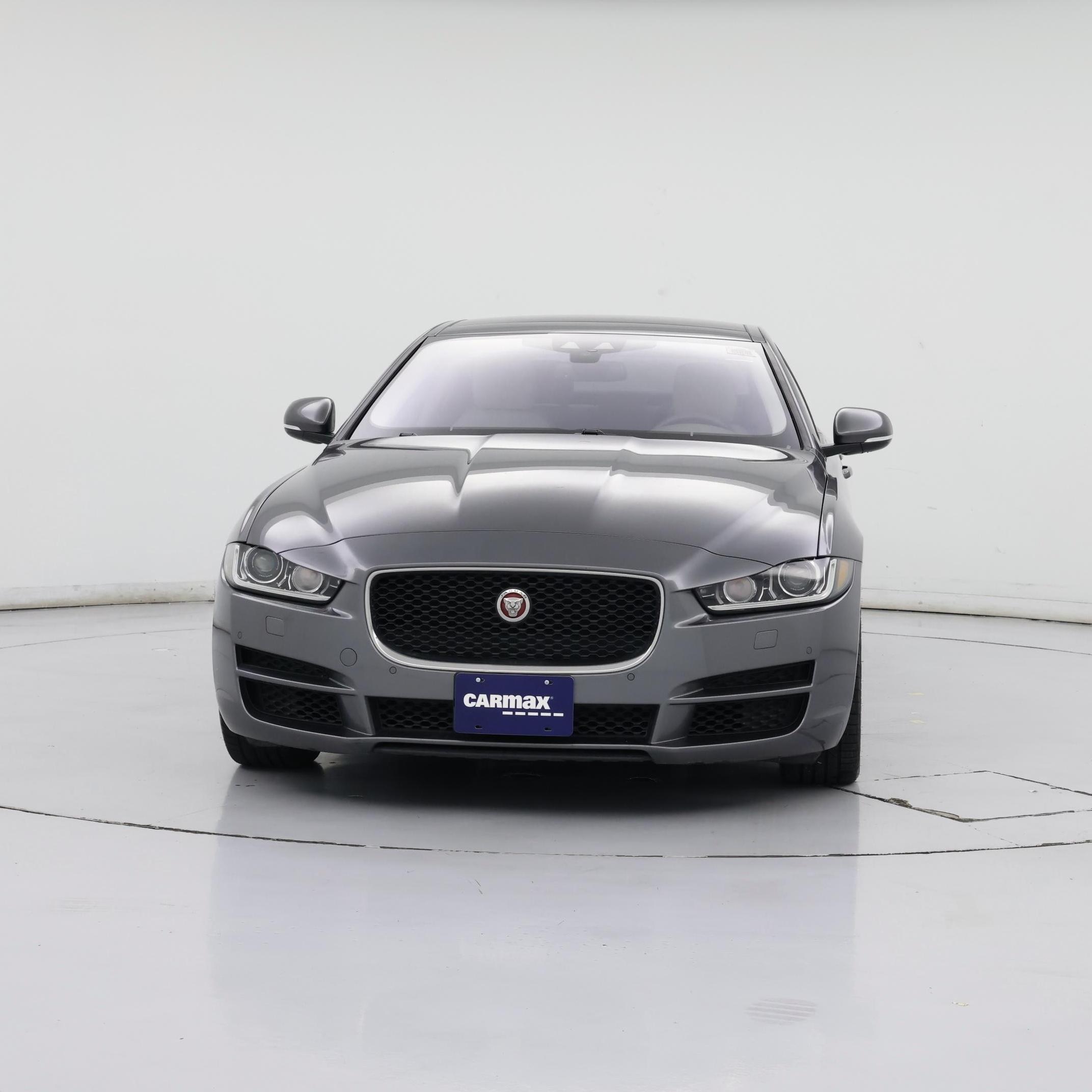 Thumbnail: 2017 Jaguar XE - 5