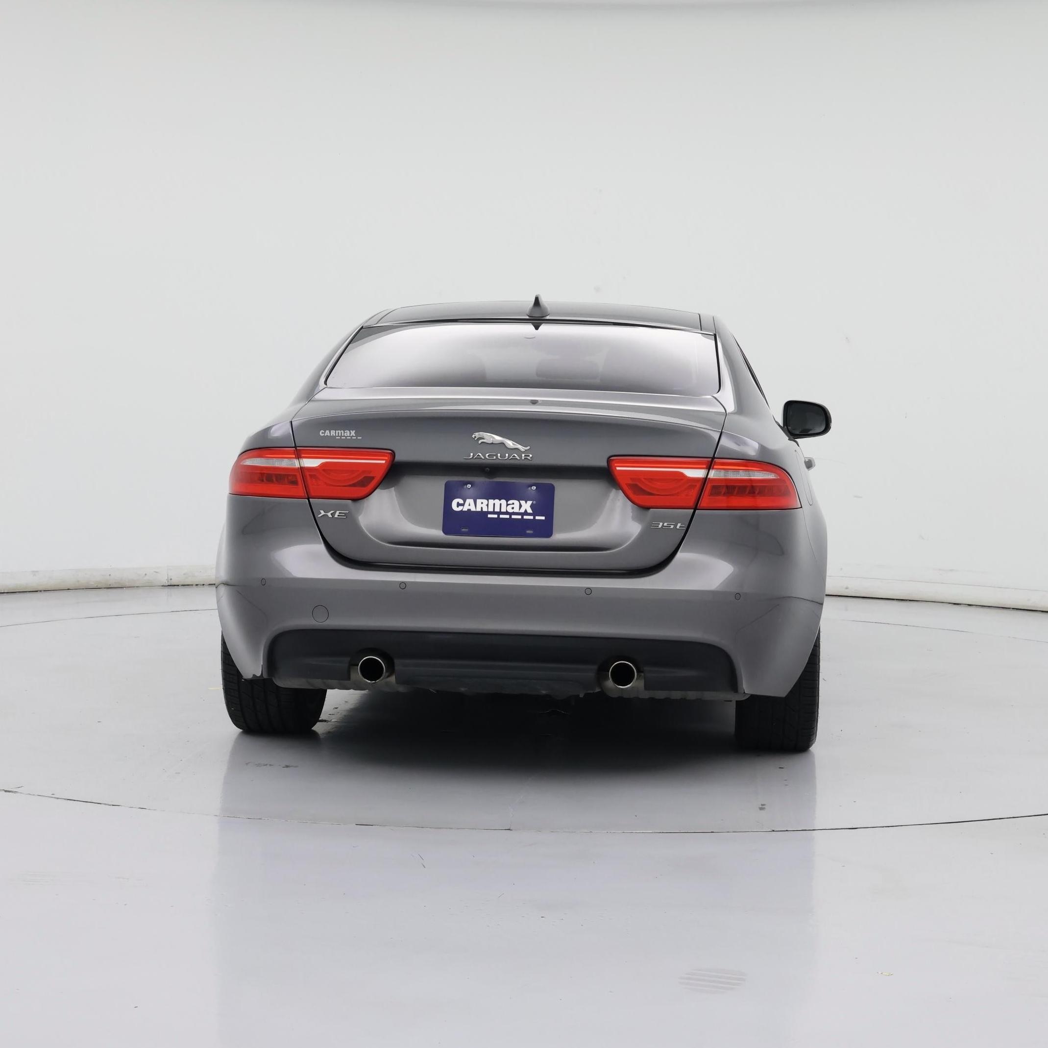 Thumbnail: 2017 Jaguar XE - 6