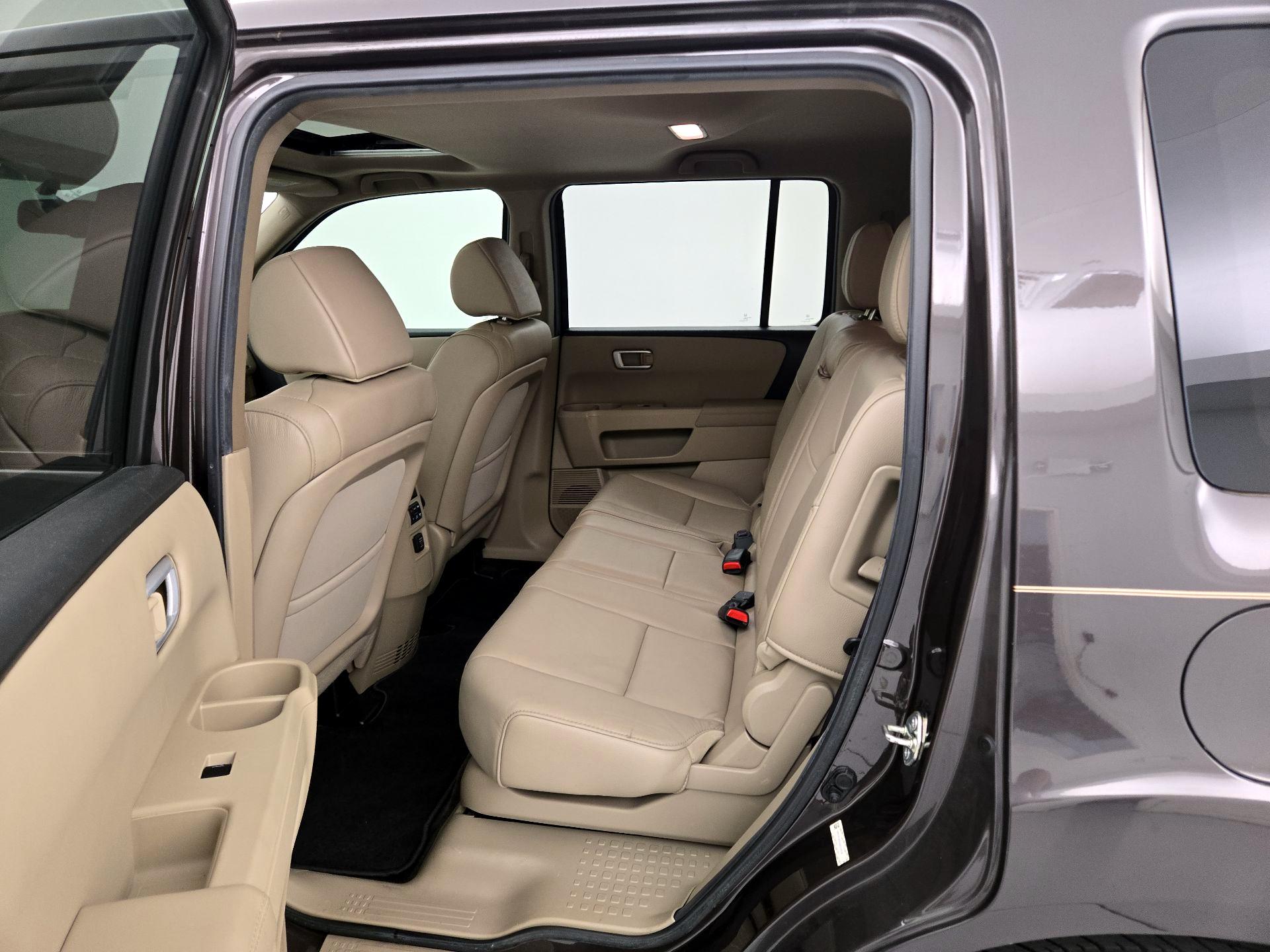 Thumbnail: 2013 Honda Pilot - 20