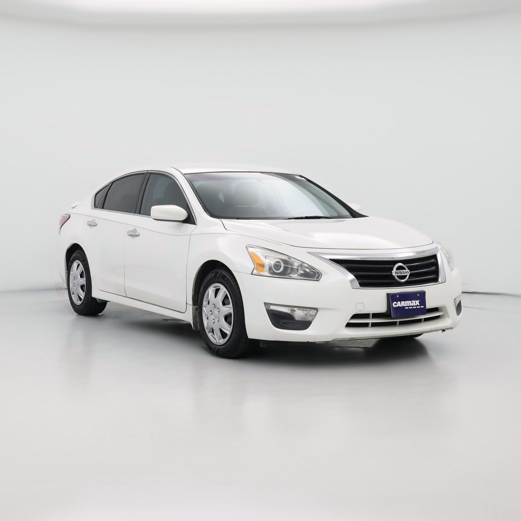 Thumbnail: 2015 Nissan Altima - 1