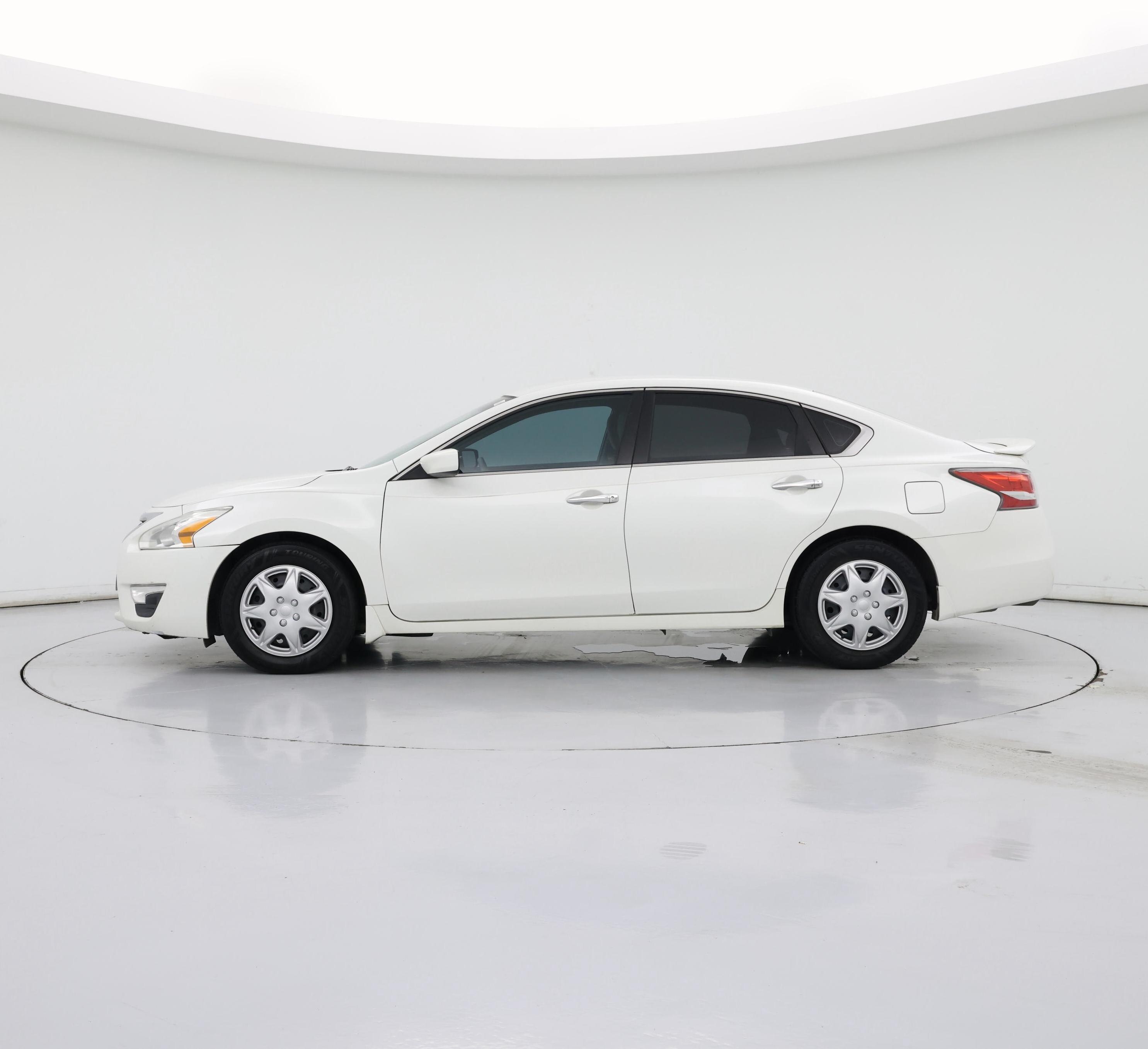 Thumbnail: 2015 Nissan Altima - 3