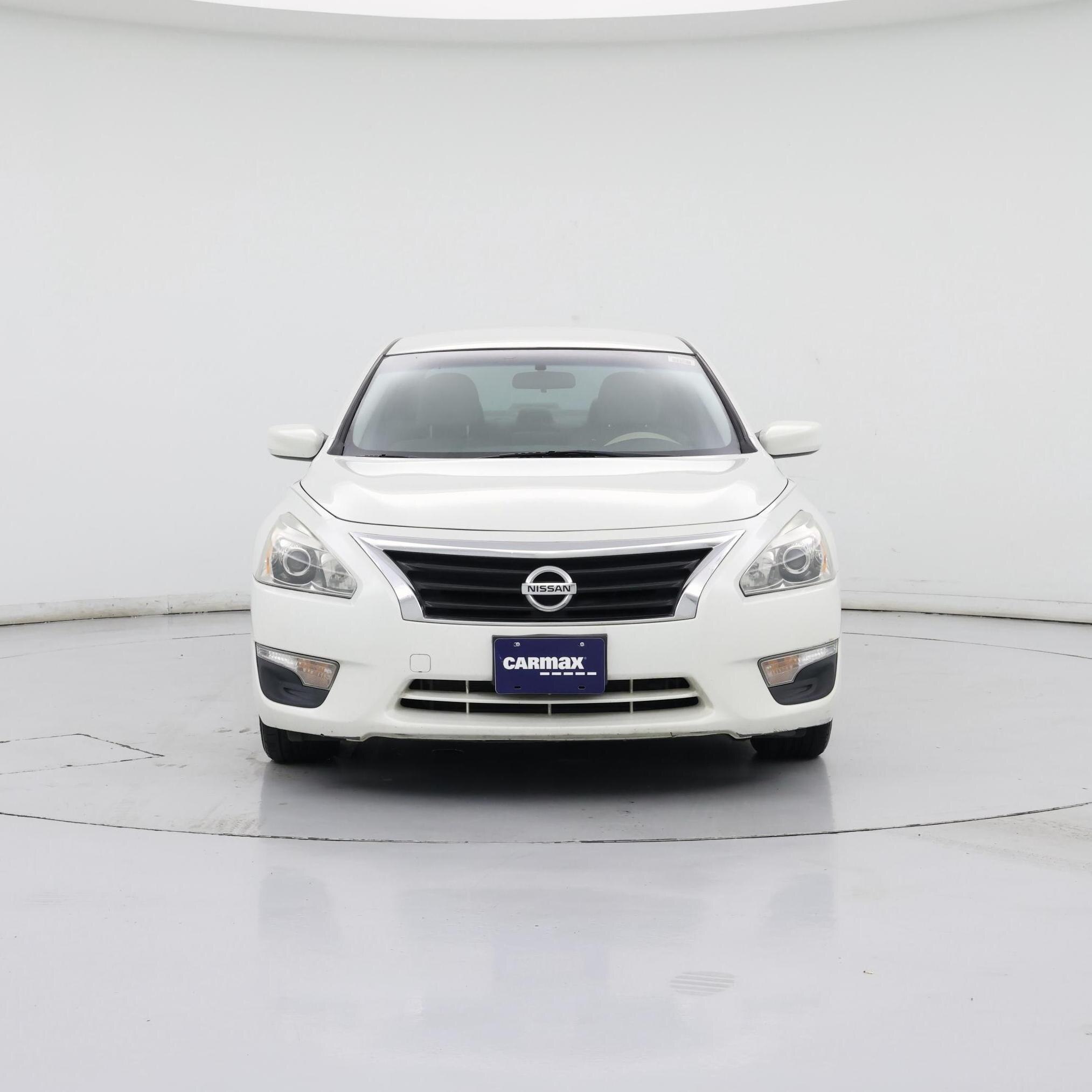 Thumbnail: 2015 Nissan Altima - 5