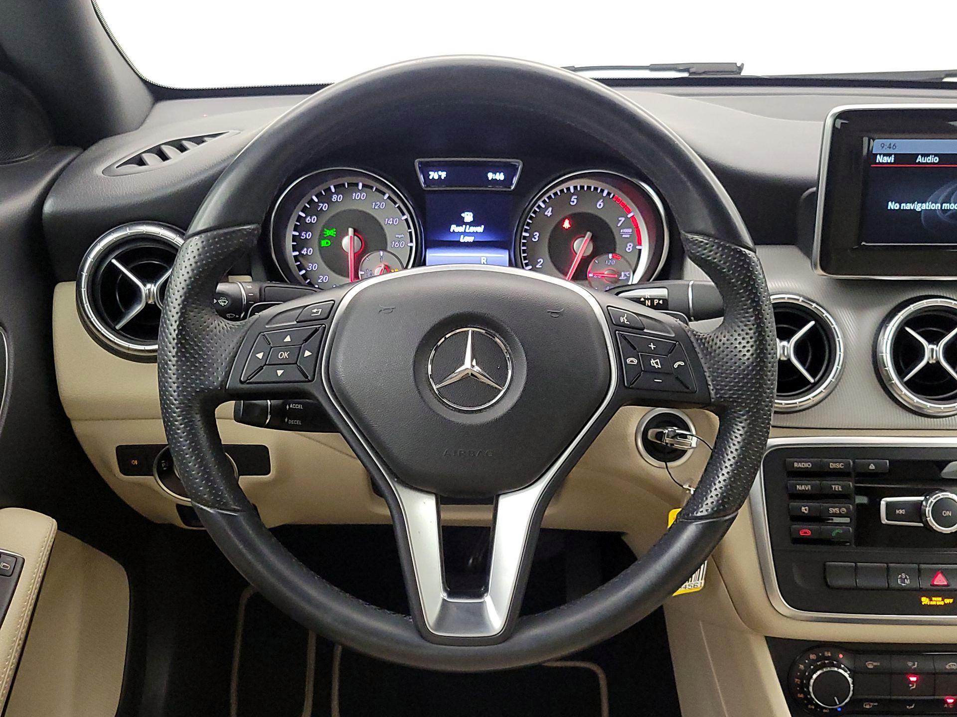 Thumbnail: 2014 Mercedes-Benz CLA - 10