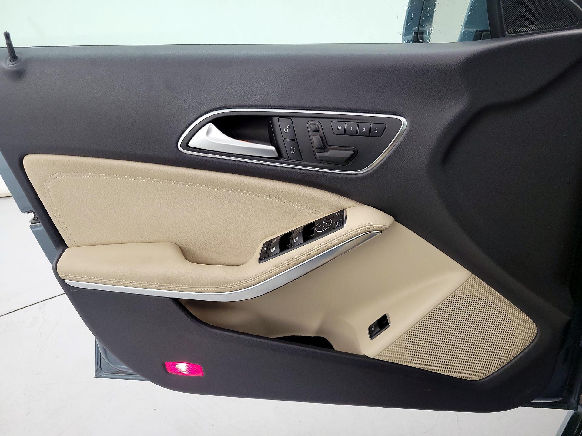 Thumbnail: 2014 Mercedes-Benz CLA - 12