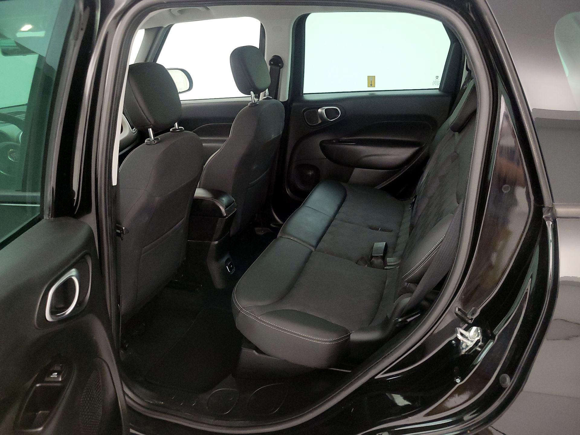 Thumbnail: 2018 Fiat 500L - 18