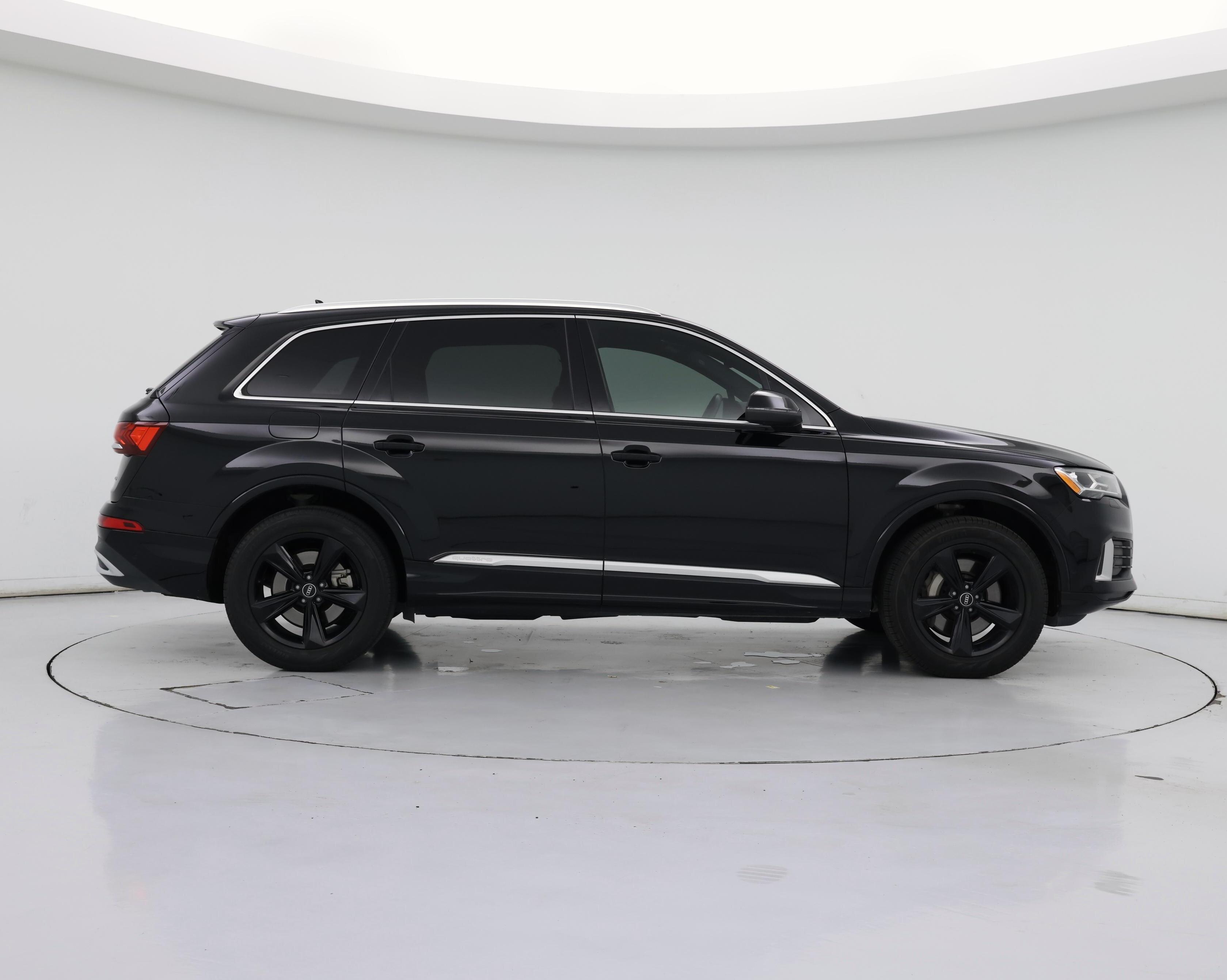 Thumbnail: 2021 Audi Q7 - 7