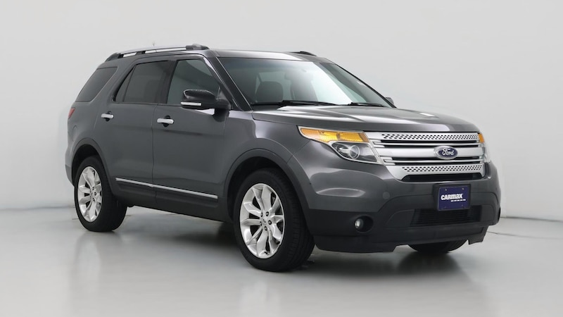 2015 Ford Explorer XLT Hero Image