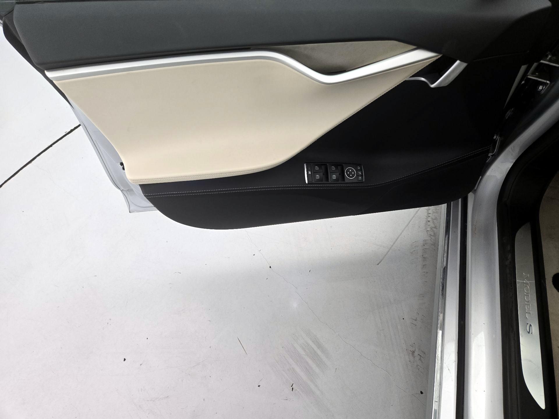 Thumbnail: 2018 Tesla Model S - 12