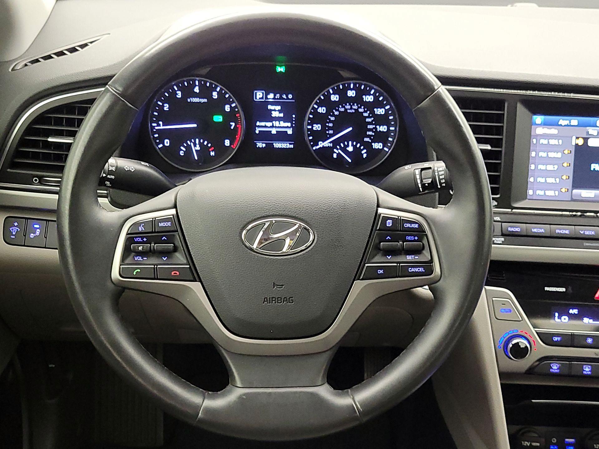 Thumbnail: 2017 Hyundai Elantra - 10