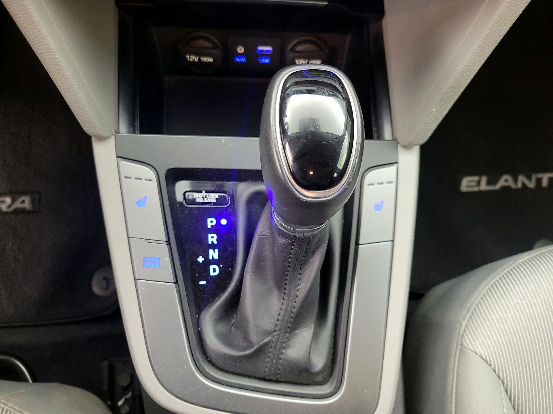 Thumbnail: 2017 Hyundai Elantra - 17