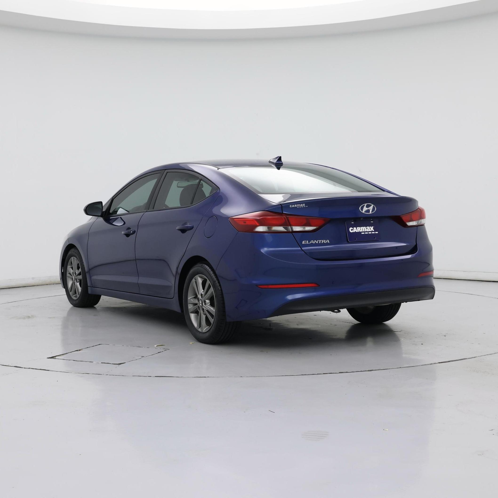 Thumbnail: 2017 Hyundai Elantra - 2