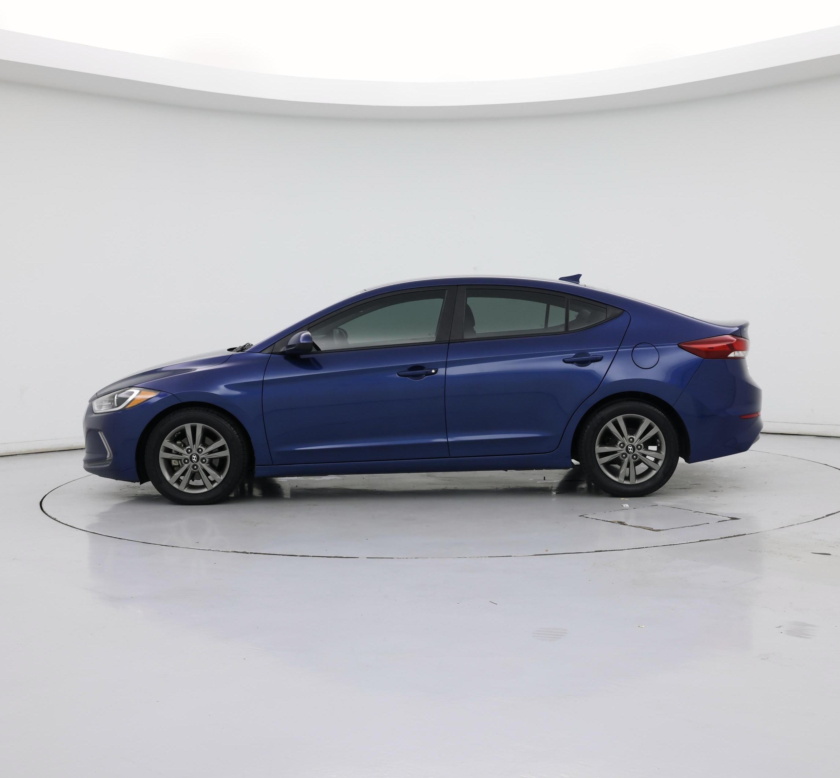 Thumbnail: 2017 Hyundai Elantra - 3
