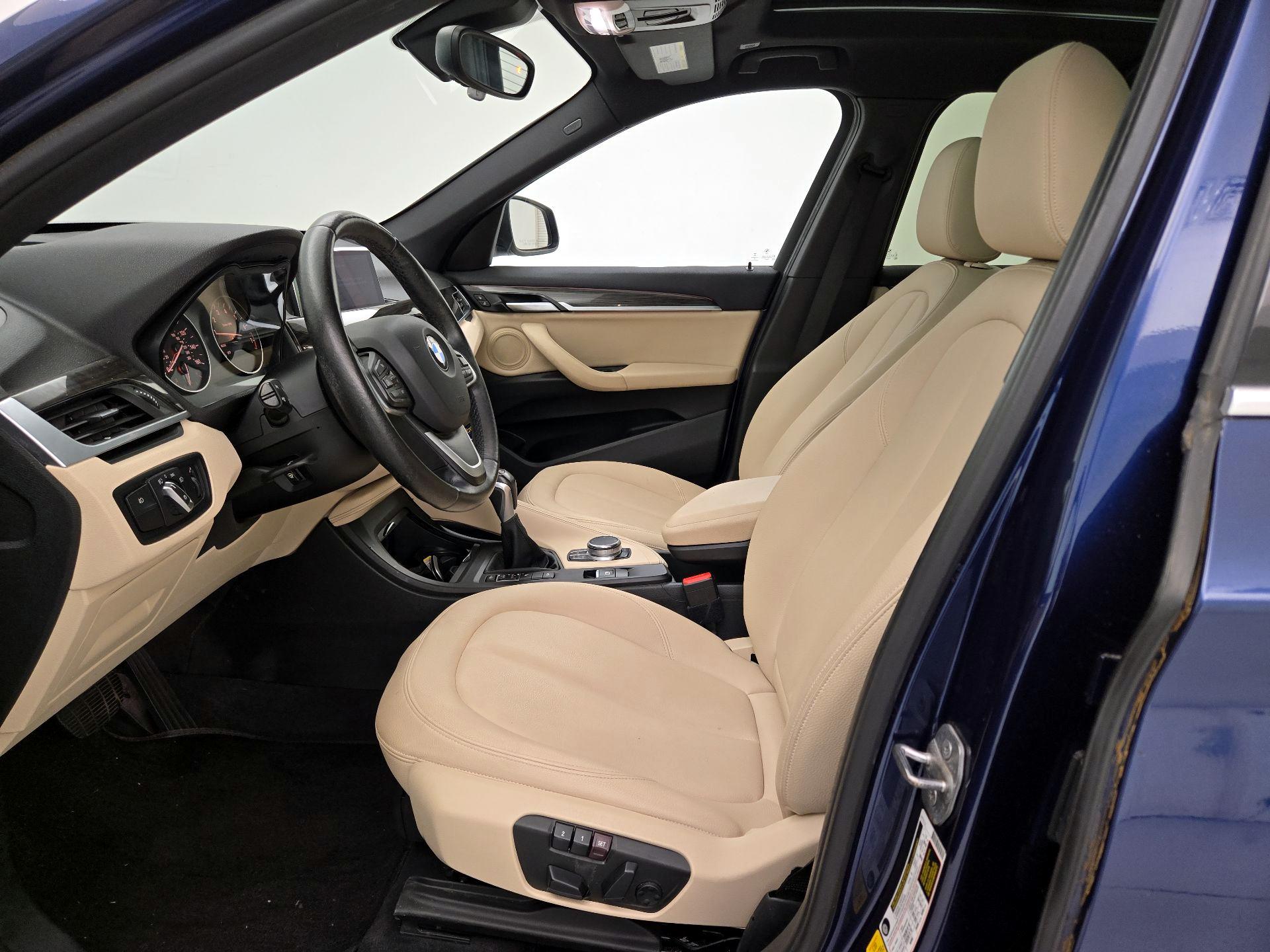 Thumbnail: 2017 BMW X1 - 11