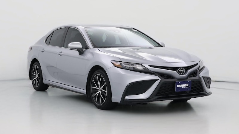 2024 Toyota Camry SE Hero Image