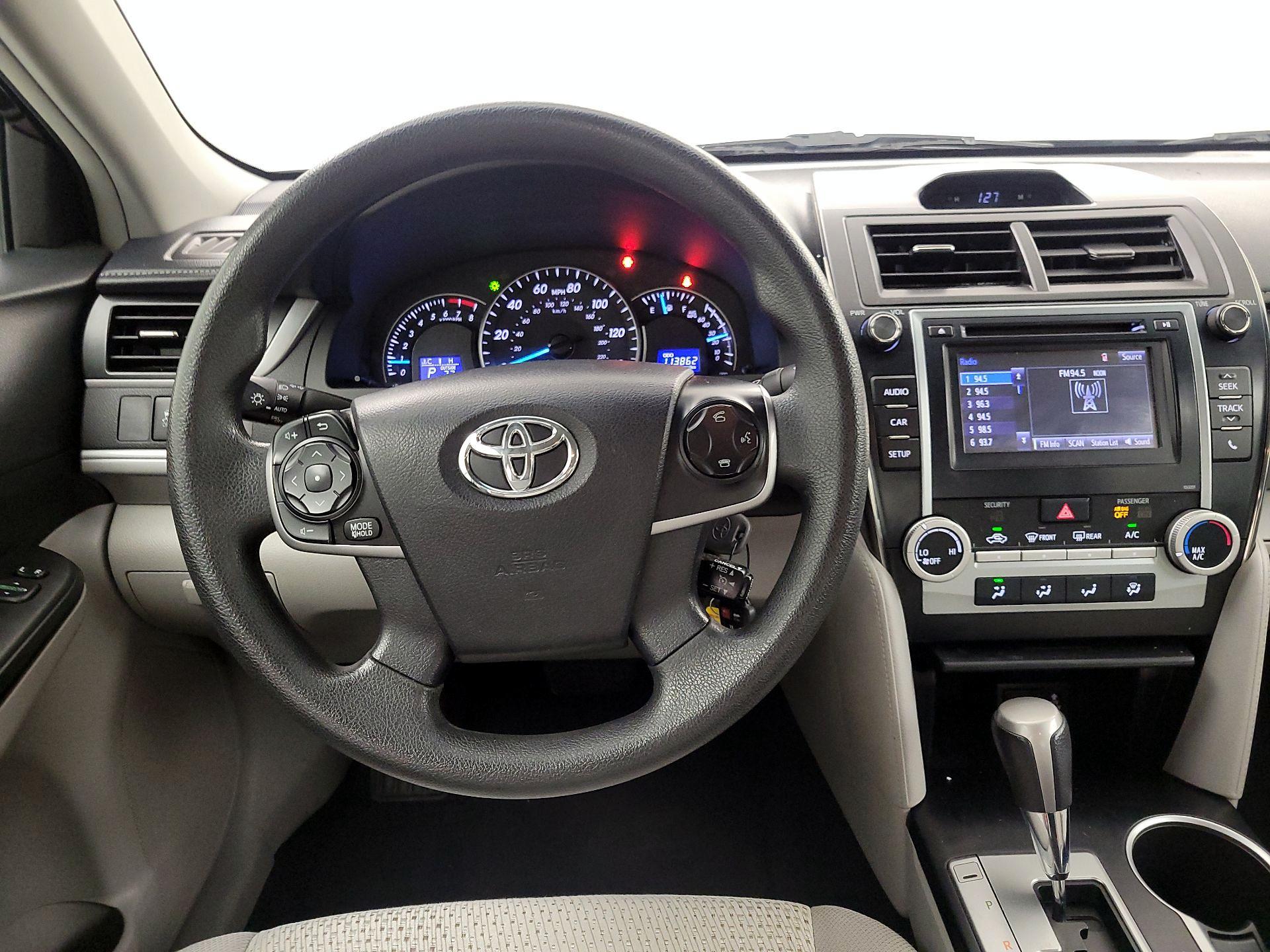 Thumbnail: 2014 Toyota Camry - 10