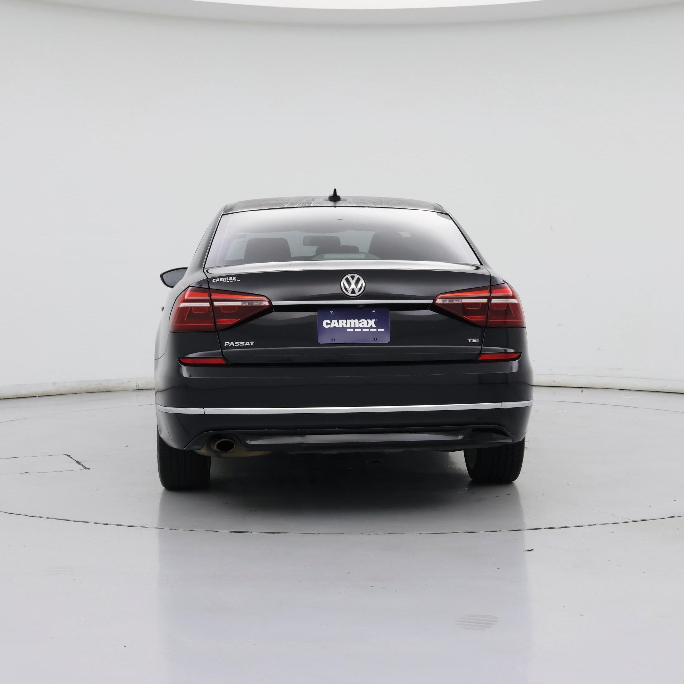 Thumbnail: 2017 Volkswagen Passat - 6