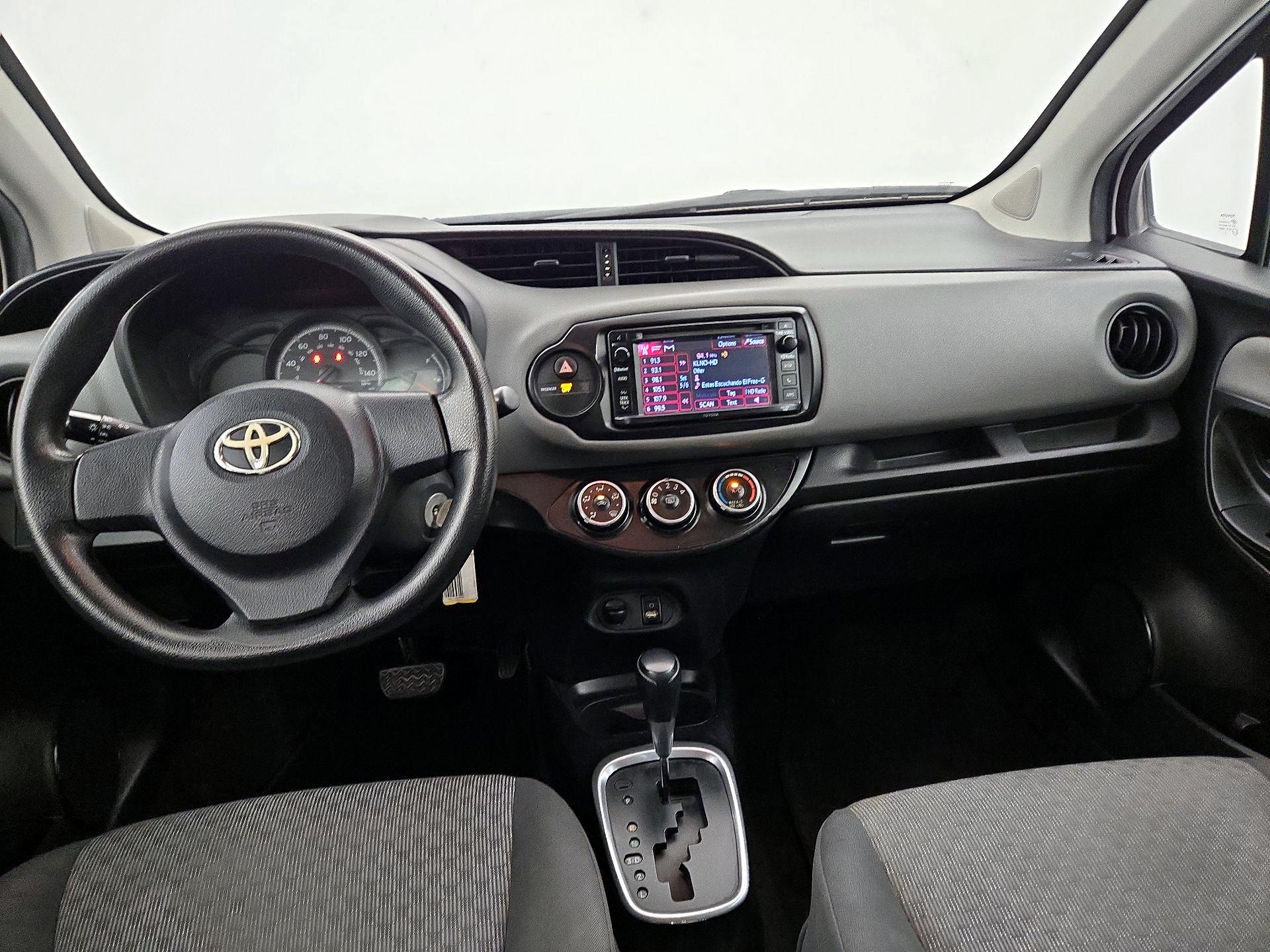 Thumbnail: 2015 Toyota Yaris - 9