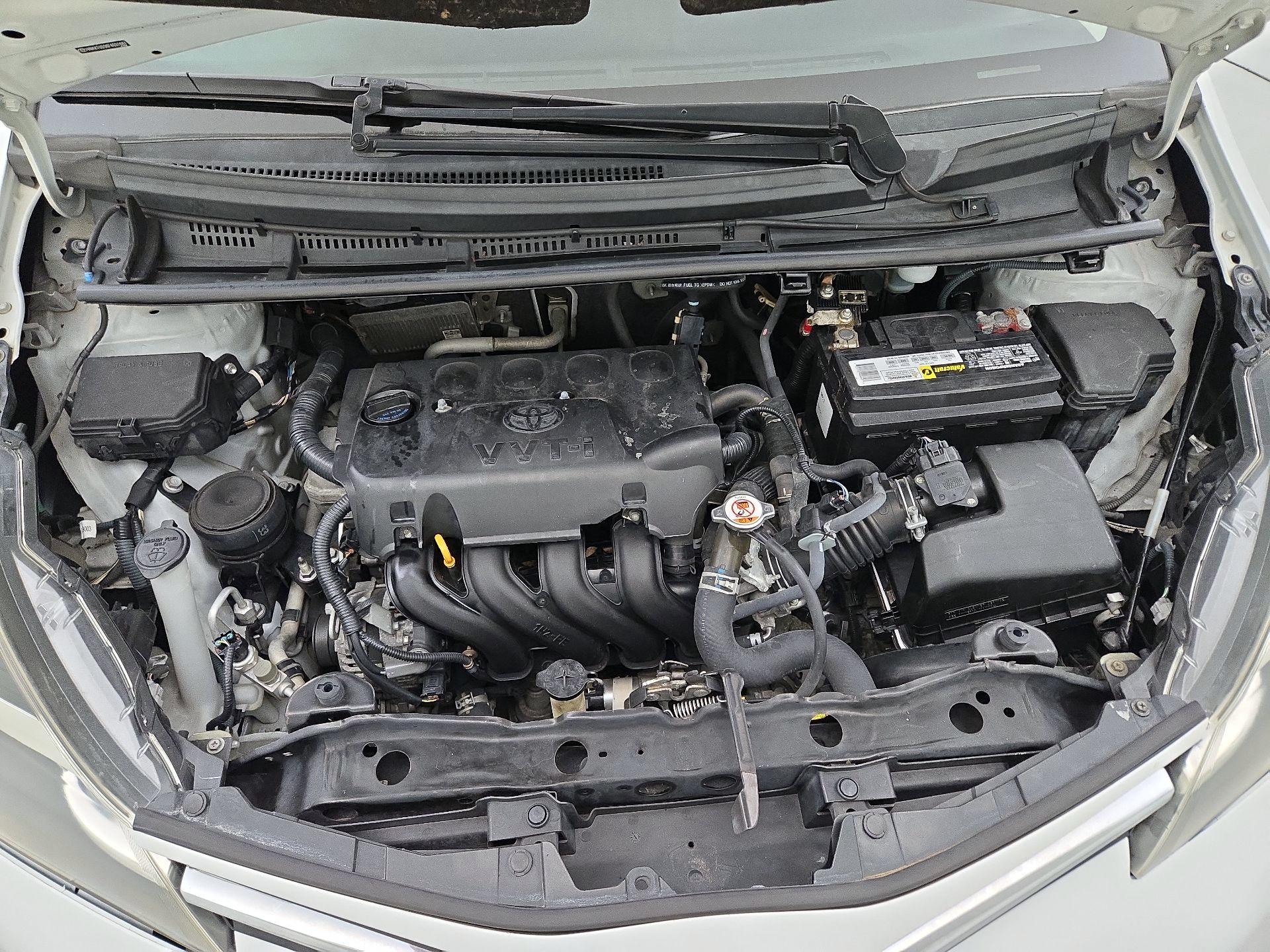 Thumbnail: 2015 Toyota Yaris - 20