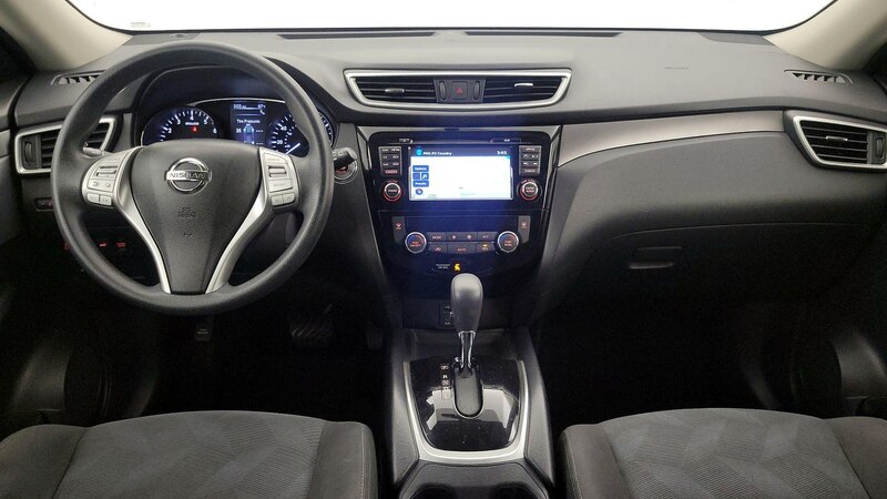 2016 Nissan Rogue SV 9