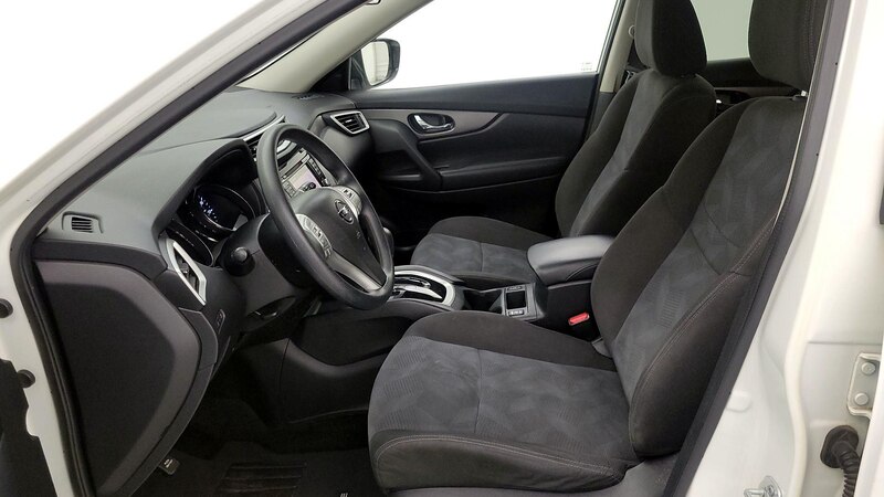 2016 Nissan Rogue SV 11