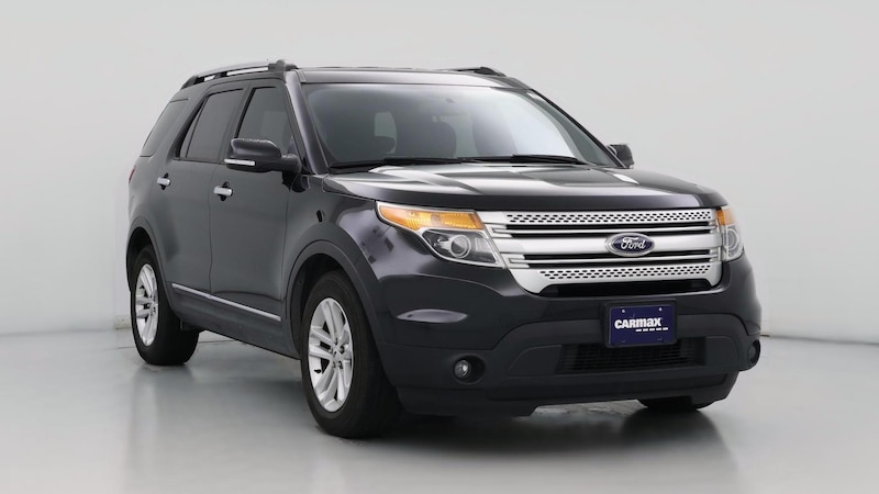 2015 Ford Explorer XLT Hero Image