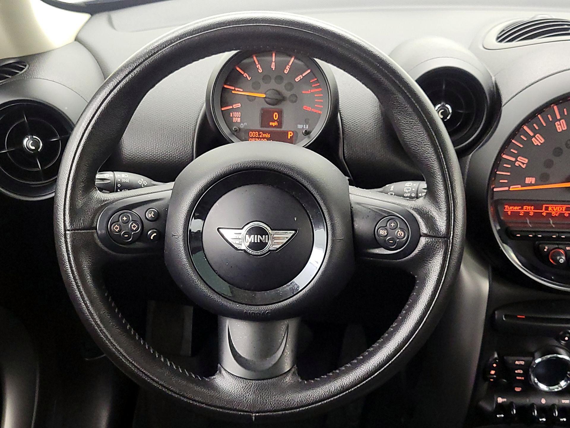 Thumbnail: 2015 MINI Cooper Countryman - 10