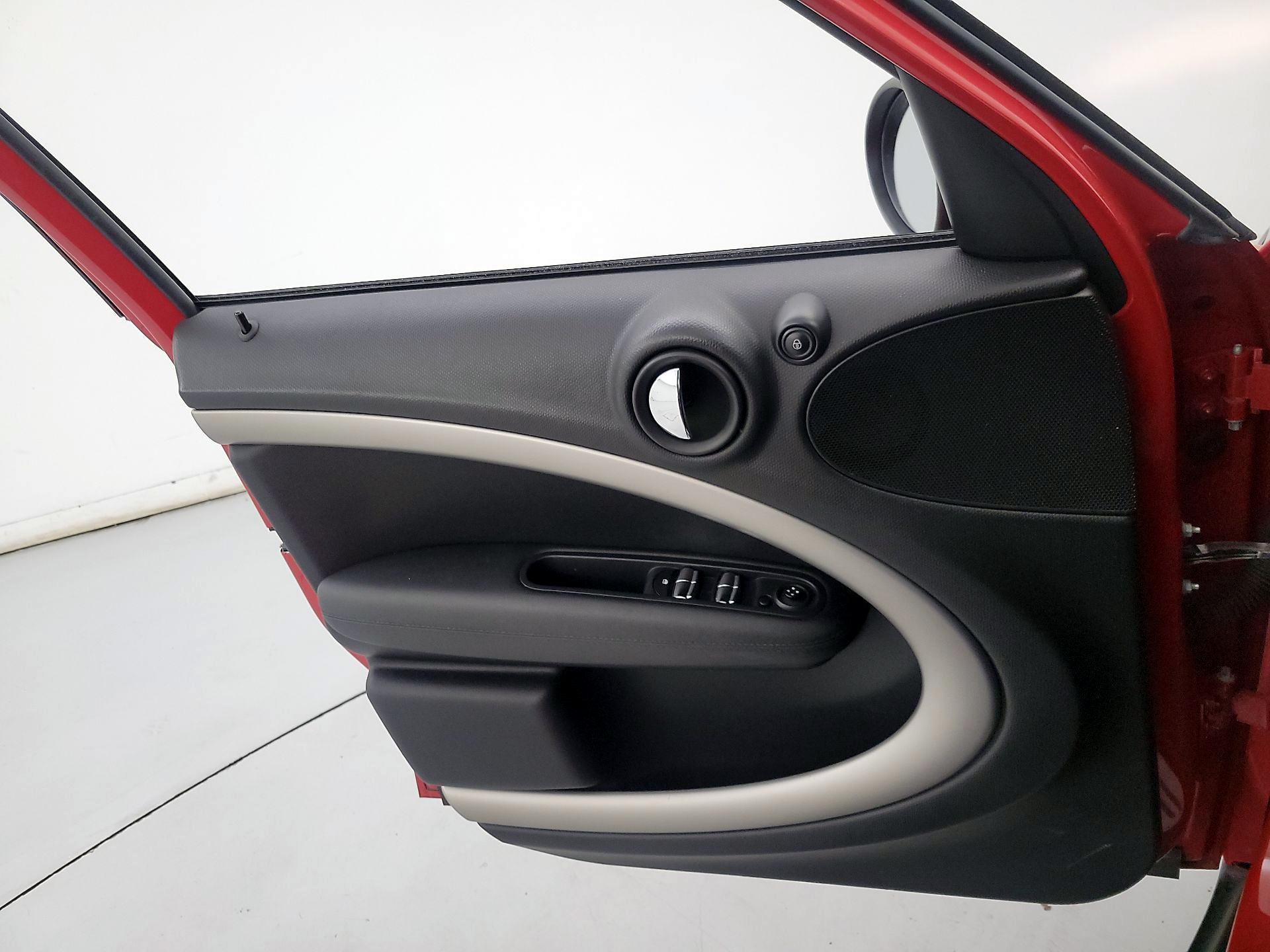 Thumbnail: 2015 MINI Cooper Countryman - 12