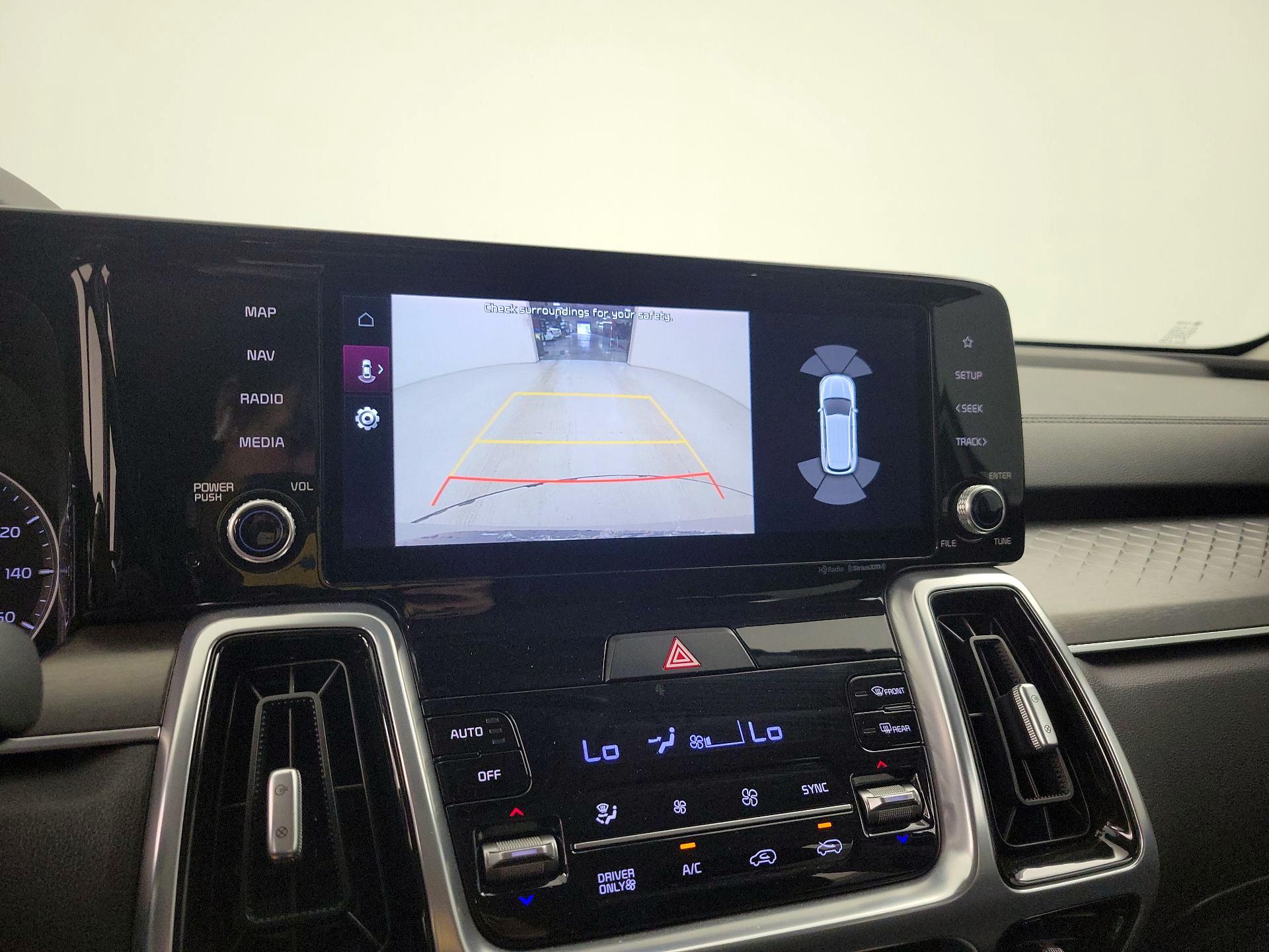 Thumbnail: 2022 Kia Sorento - 14