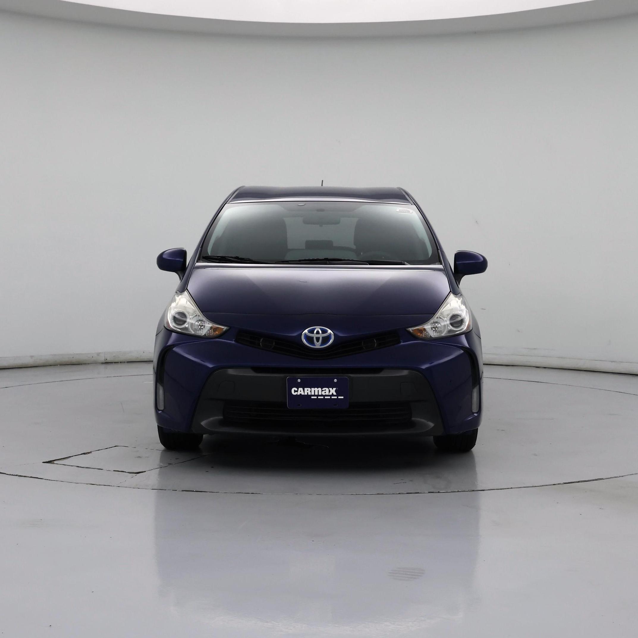 Thumbnail: 2015 Toyota Prius v - 5