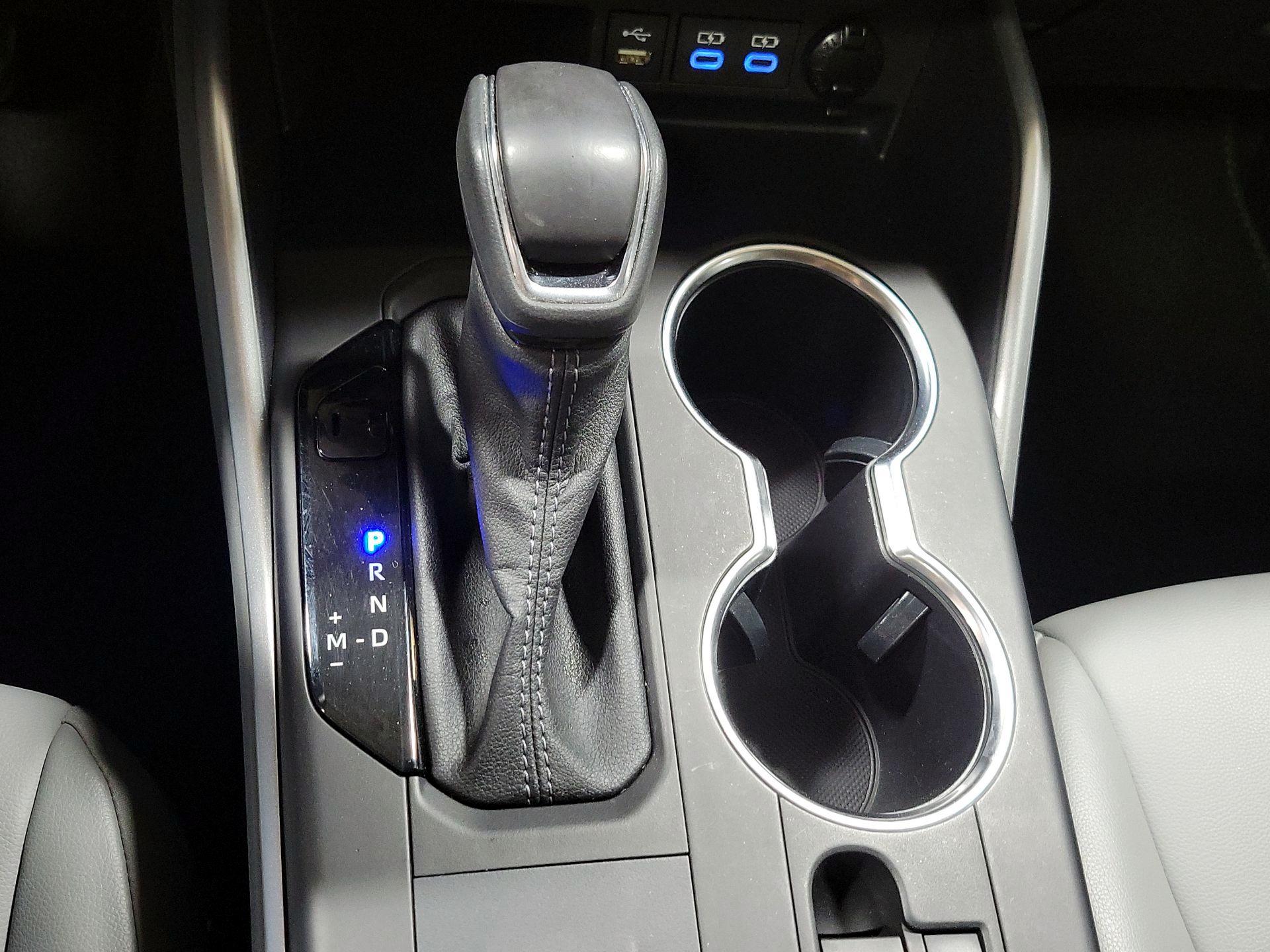 Thumbnail: 2022 Toyota Highlander - 16