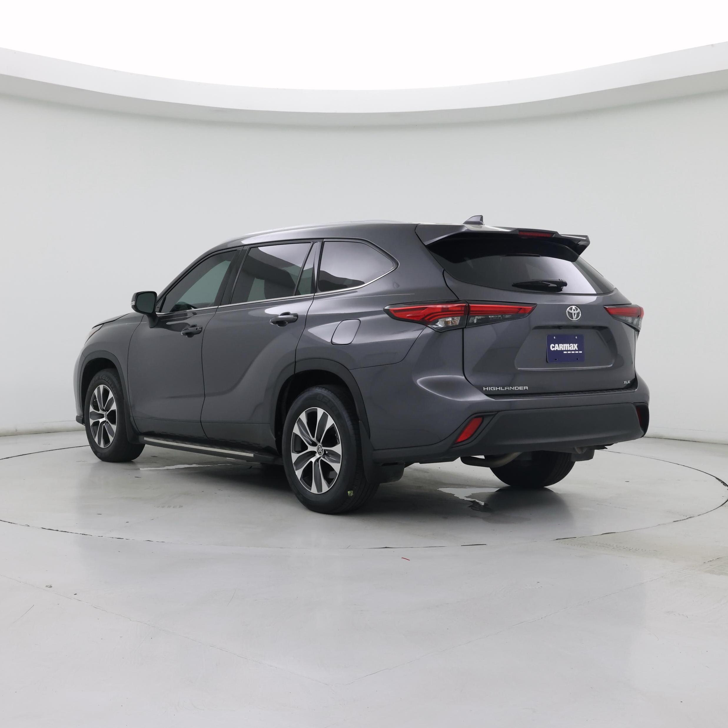 Thumbnail: 2022 Toyota Highlander - 2