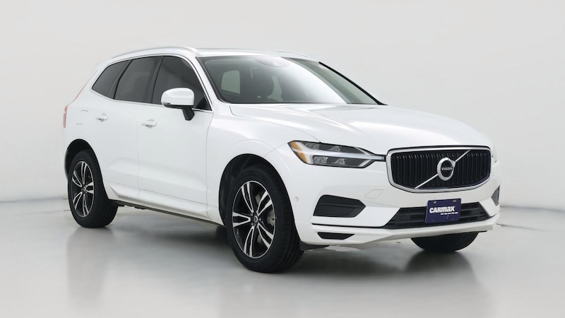 2018 Volvo XC60 T6 Momentum Hero Image